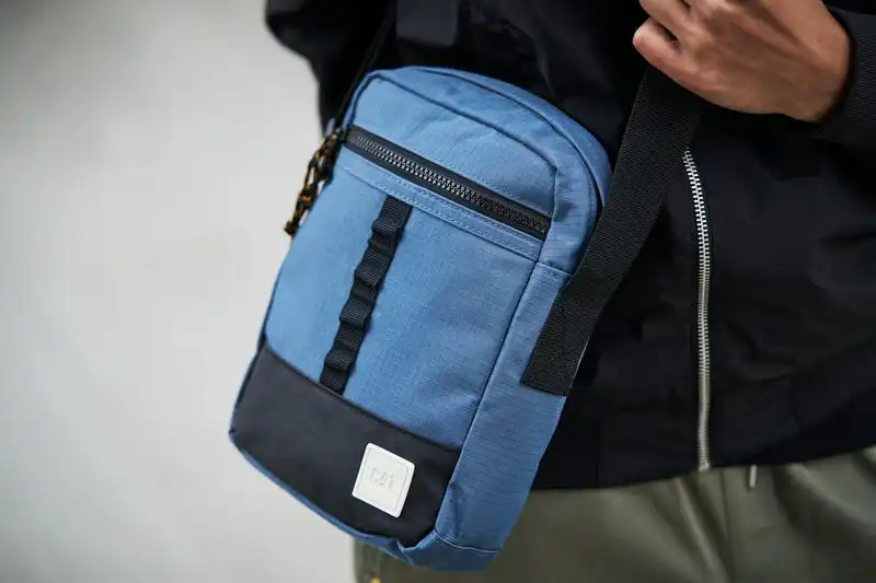 Τσαντάκι ώμου Fincha Caterpillar 84893-557