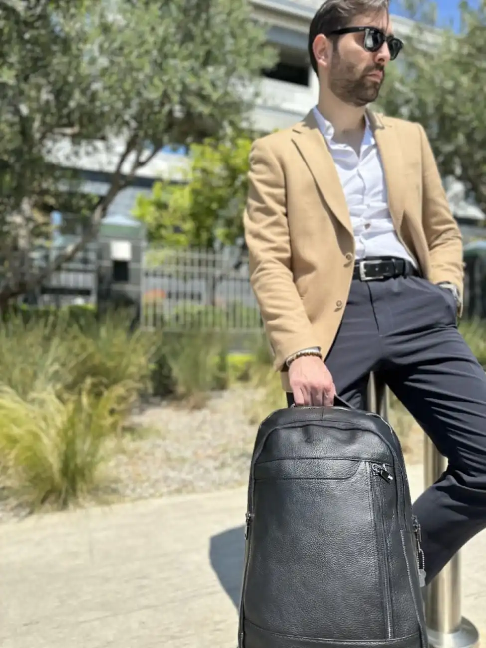 Δερμάτινο σακίδιο πλάτης Cardinal 20L 9008 μαύρο