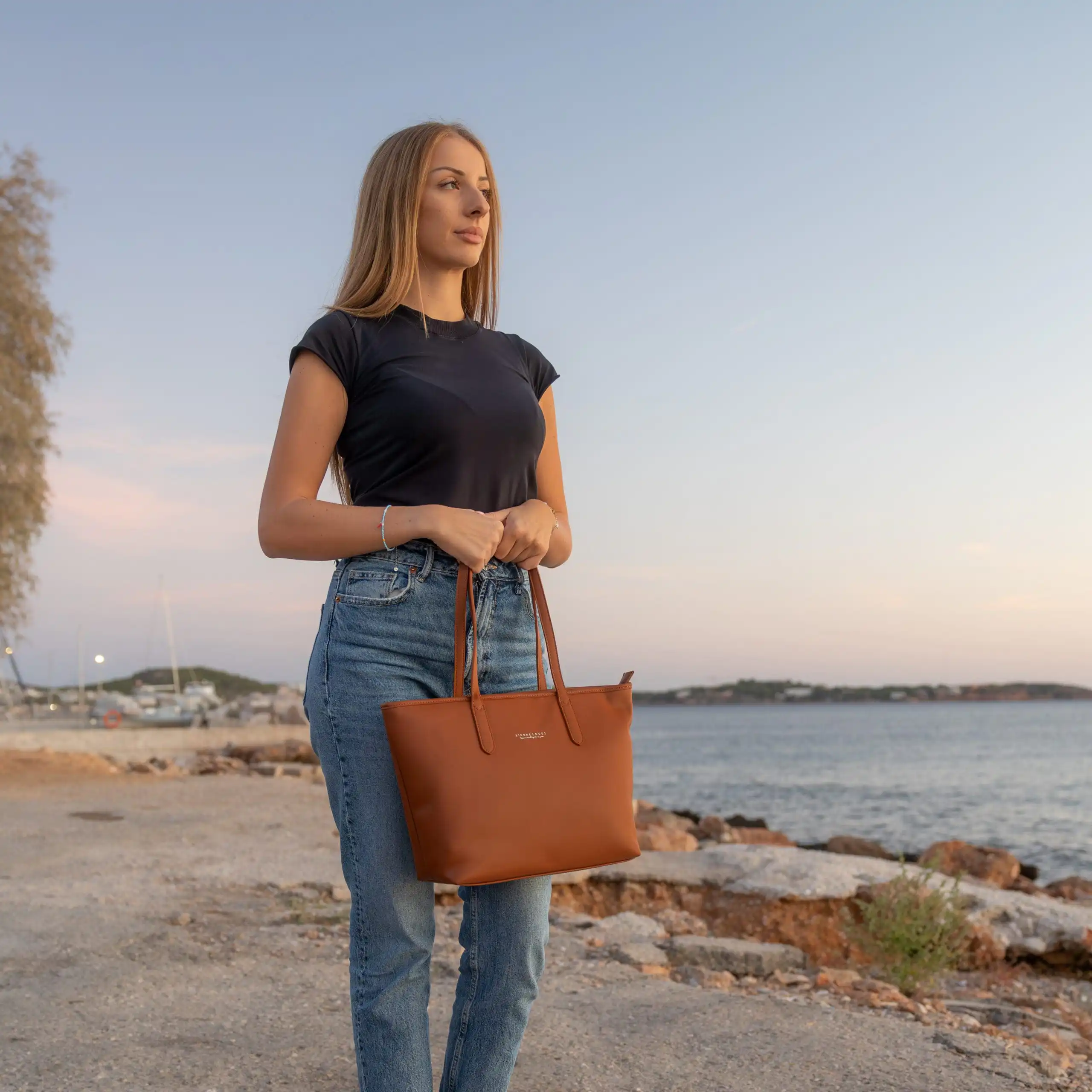 Γυναικεία Τσάντα Ώμου Shopper Pierre Loues 914-62 καφέ Γυναικεία Τσάντα Ώμου Shopper Pierre Loues 914-62 καφέ