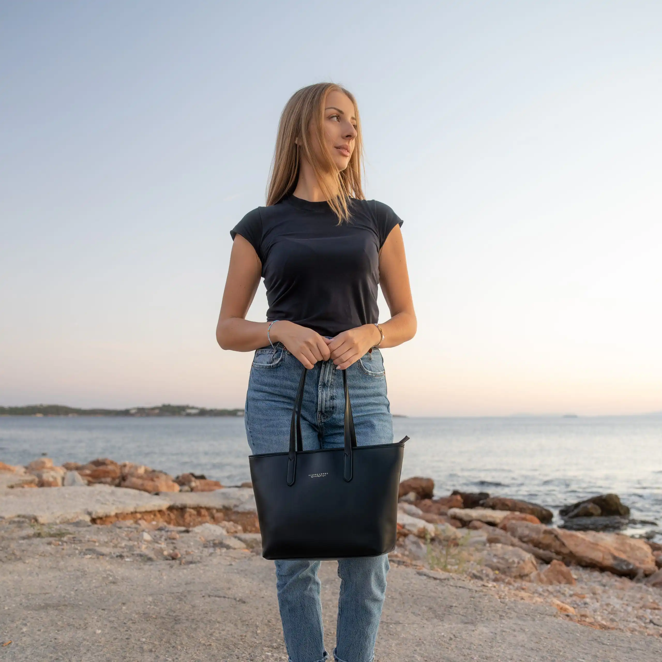 Γυναικεία Τσάντα Ώμου Shopper Pierre Loues 914-62 μαύρο Γυναικεία Τσάντα Ώμου Shopper Pierre Loues 914-62 μαύρο