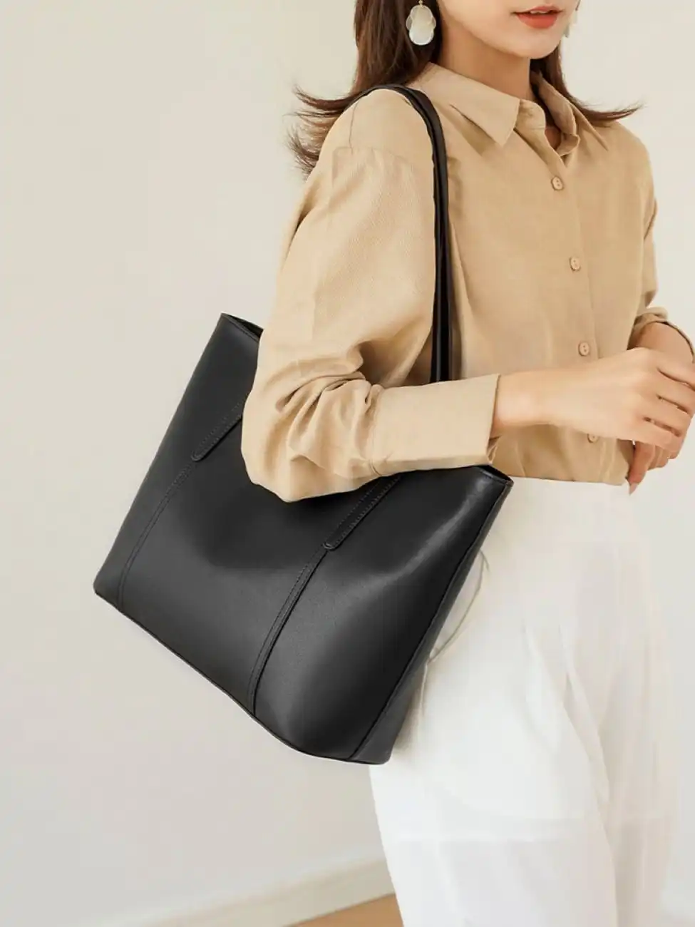 Δερμάτινη Γυναικεία Τσάντα Shopper ‘Ωμου Foxer 958V422F μαύρο Δερμάτινη Γυναικεία Τσάντα Shopper ‘Ωμου Foxer 958V422F μαύρο