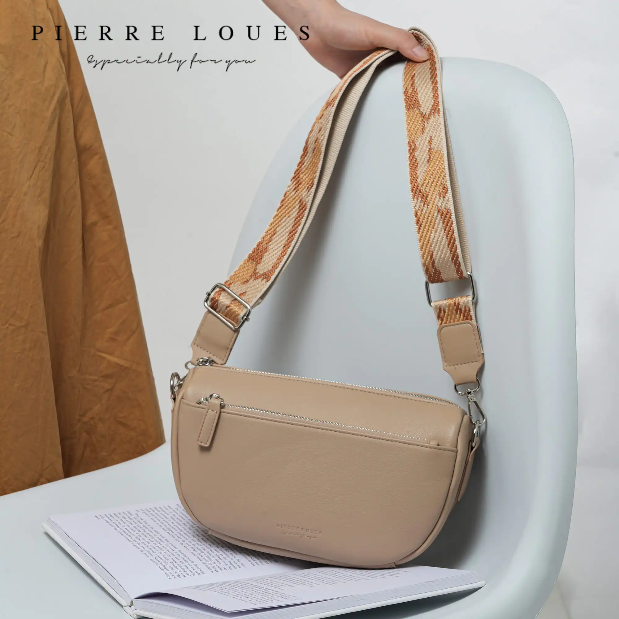 Γυναικεία Τσάντα Ώμου Pierre Loues PL959-17 μπεζ