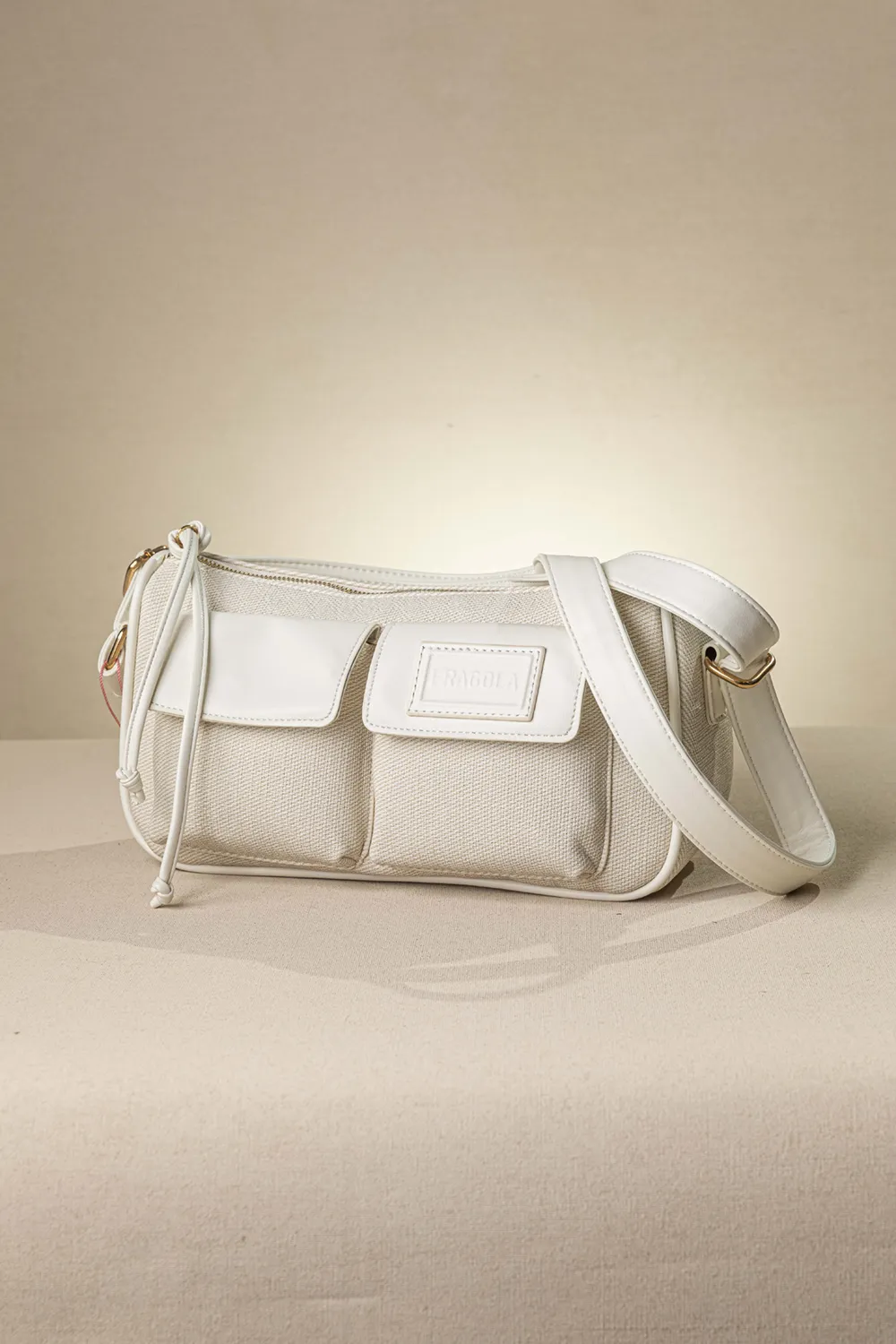 Τσαντάκι ώμου και χιαστί με εξωτερικές τσέπες