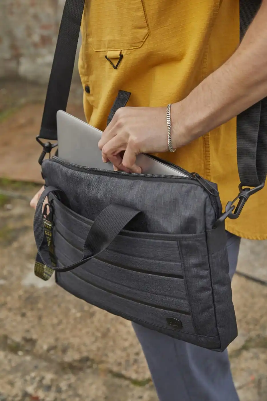 Χαρτοφύλακας Caterpillar 10L 84349-500