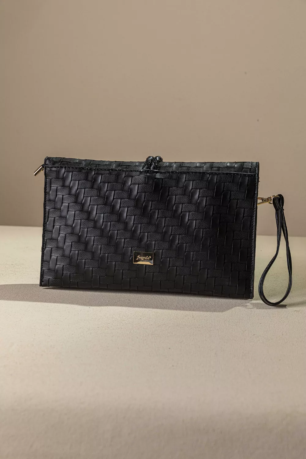 Γυναικείος φάκελος με πλεκτή υφή