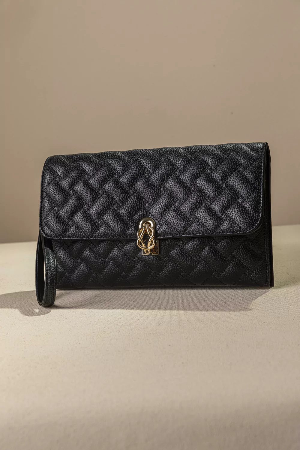 Διαχρονικός γυναικείος φάκελος Διαχρονικός γυναικείος φάκελος