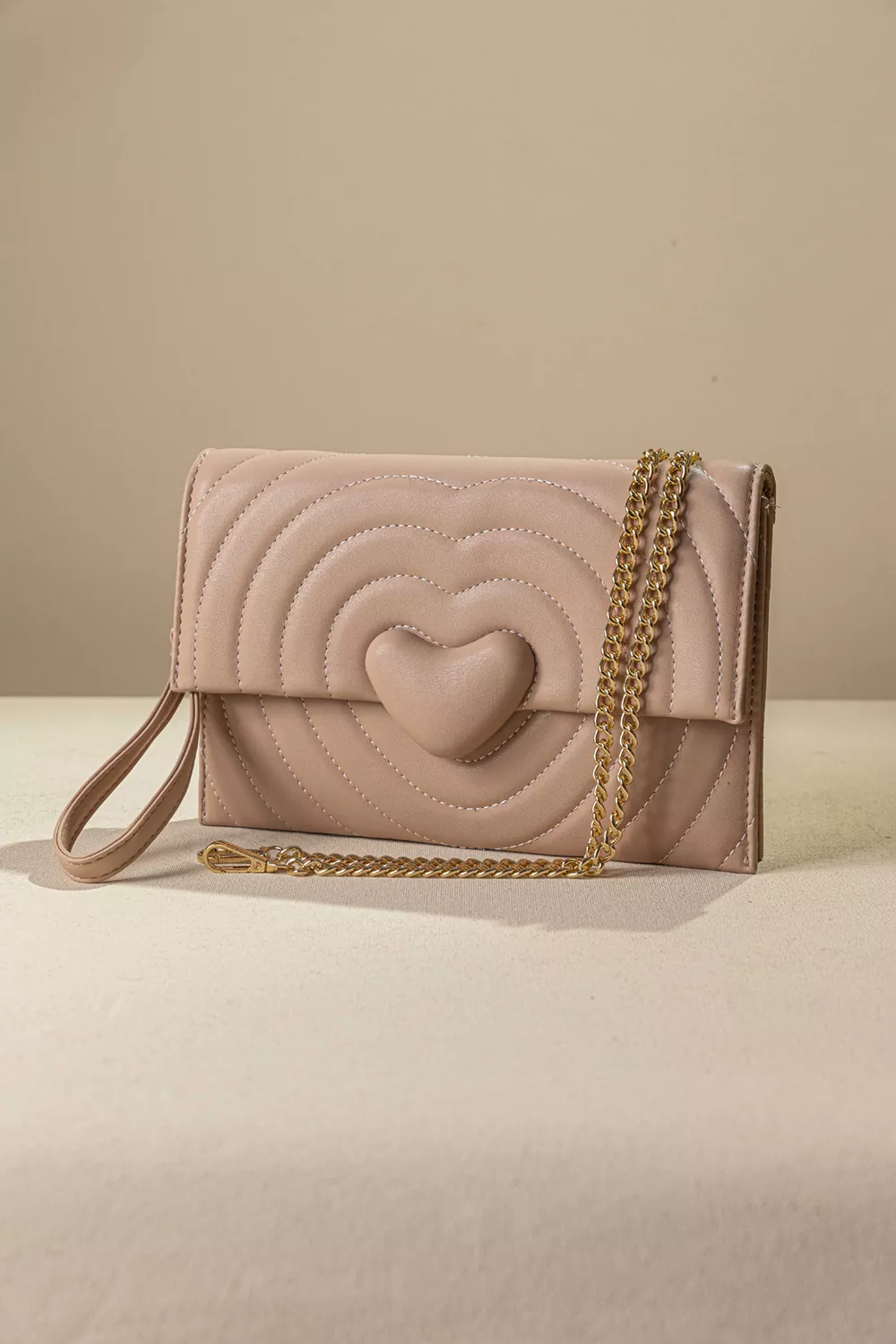 Νεανικός γυναικείος φάκελος Νεανικός γυναικείος φάκελος