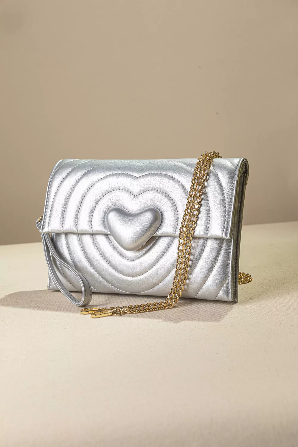 Νεανικός γυναικείος φάκελος Νεανικός γυναικείος φάκελος