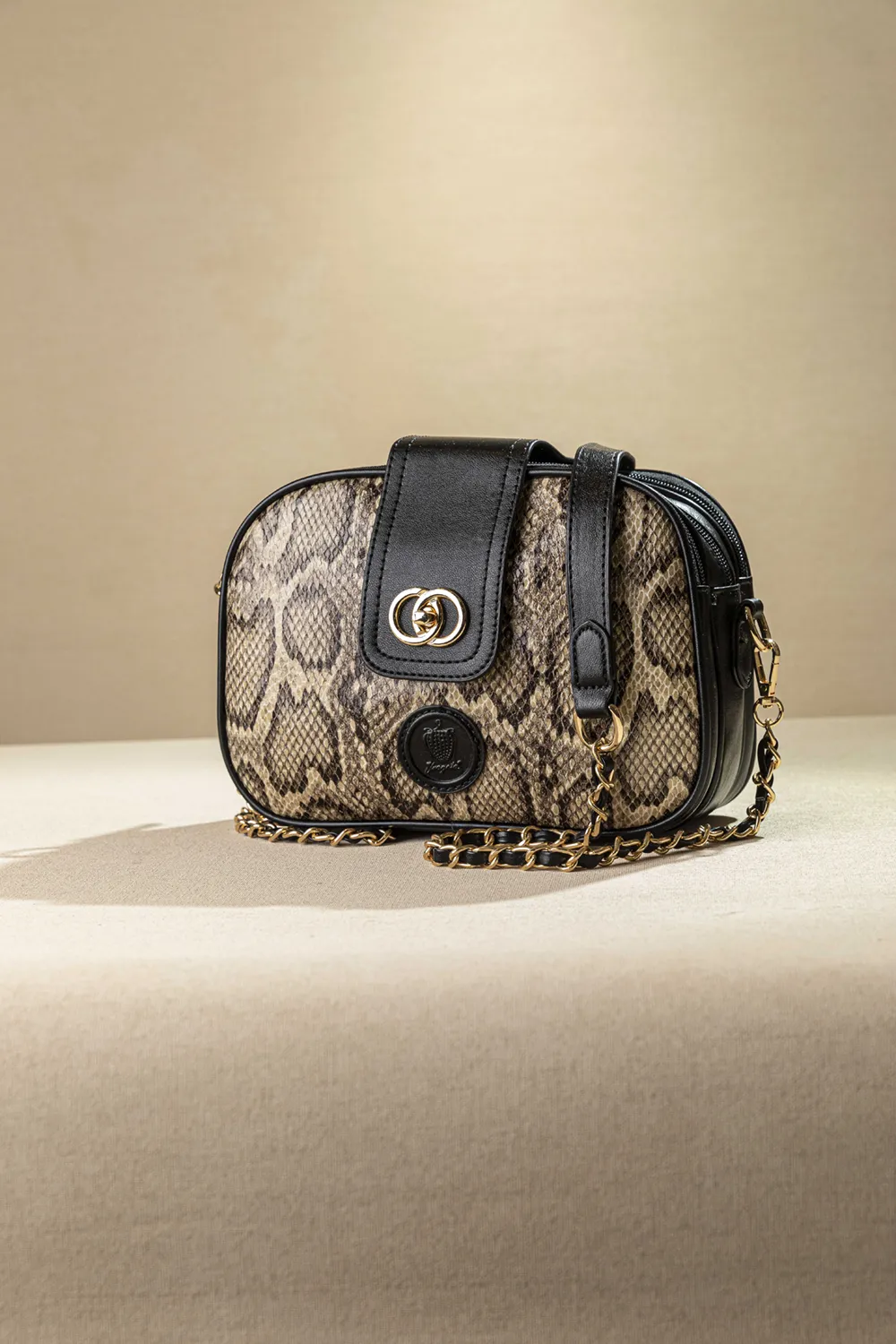 Τρίχωρη τσάντα χιαστί και ώμου