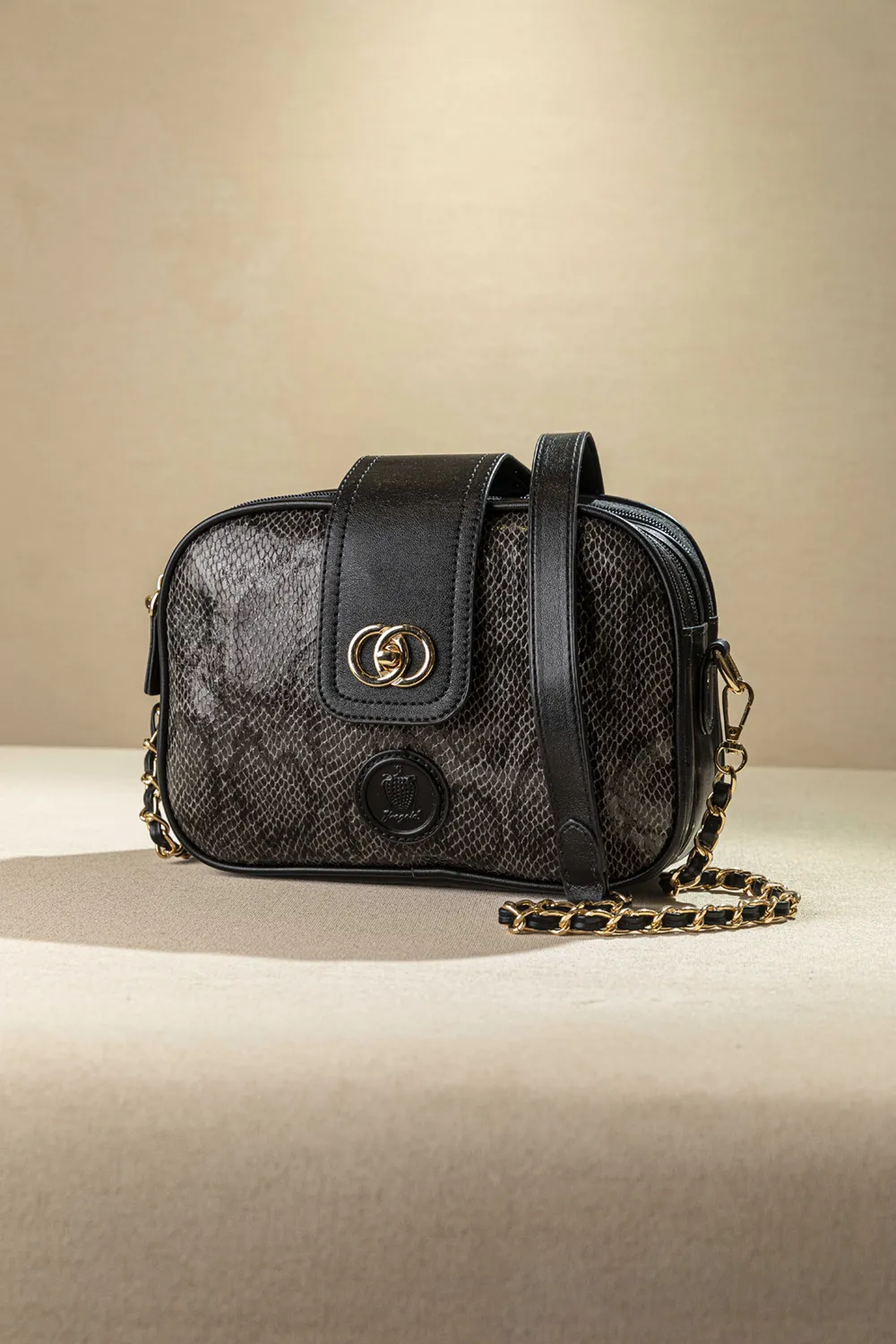 Τρίχωρη τσάντα χιαστί και ώμου