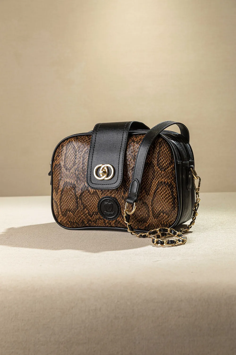 Τρίχωρη τσάντα χιαστί και ώμου