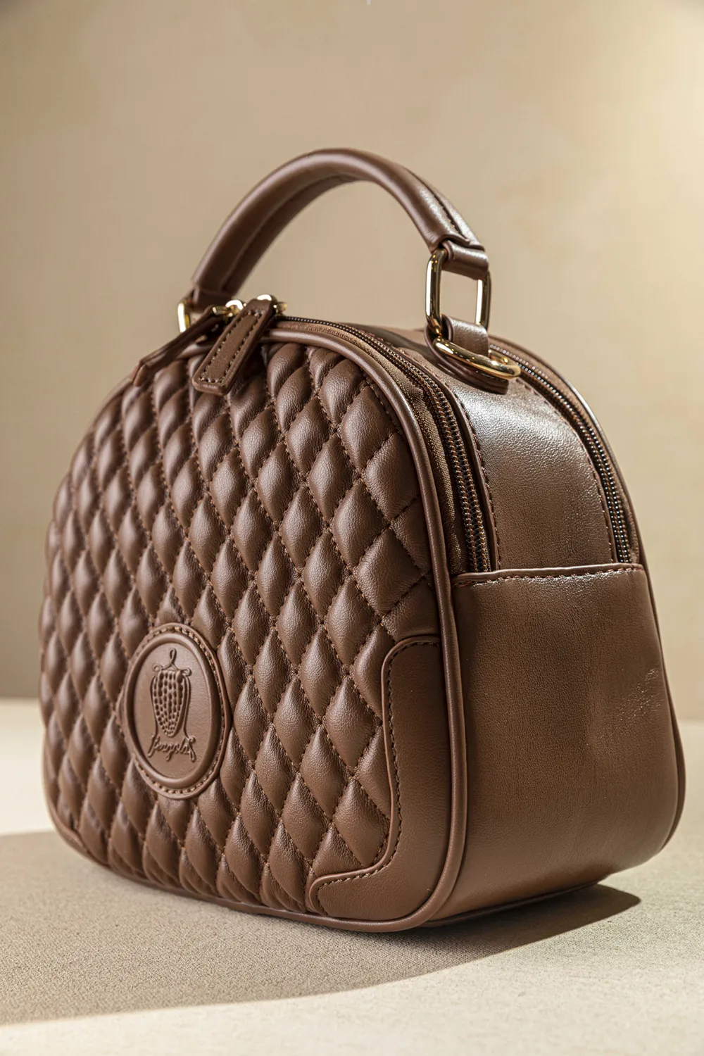 Ρετρό Βαλιτσάκι puffer