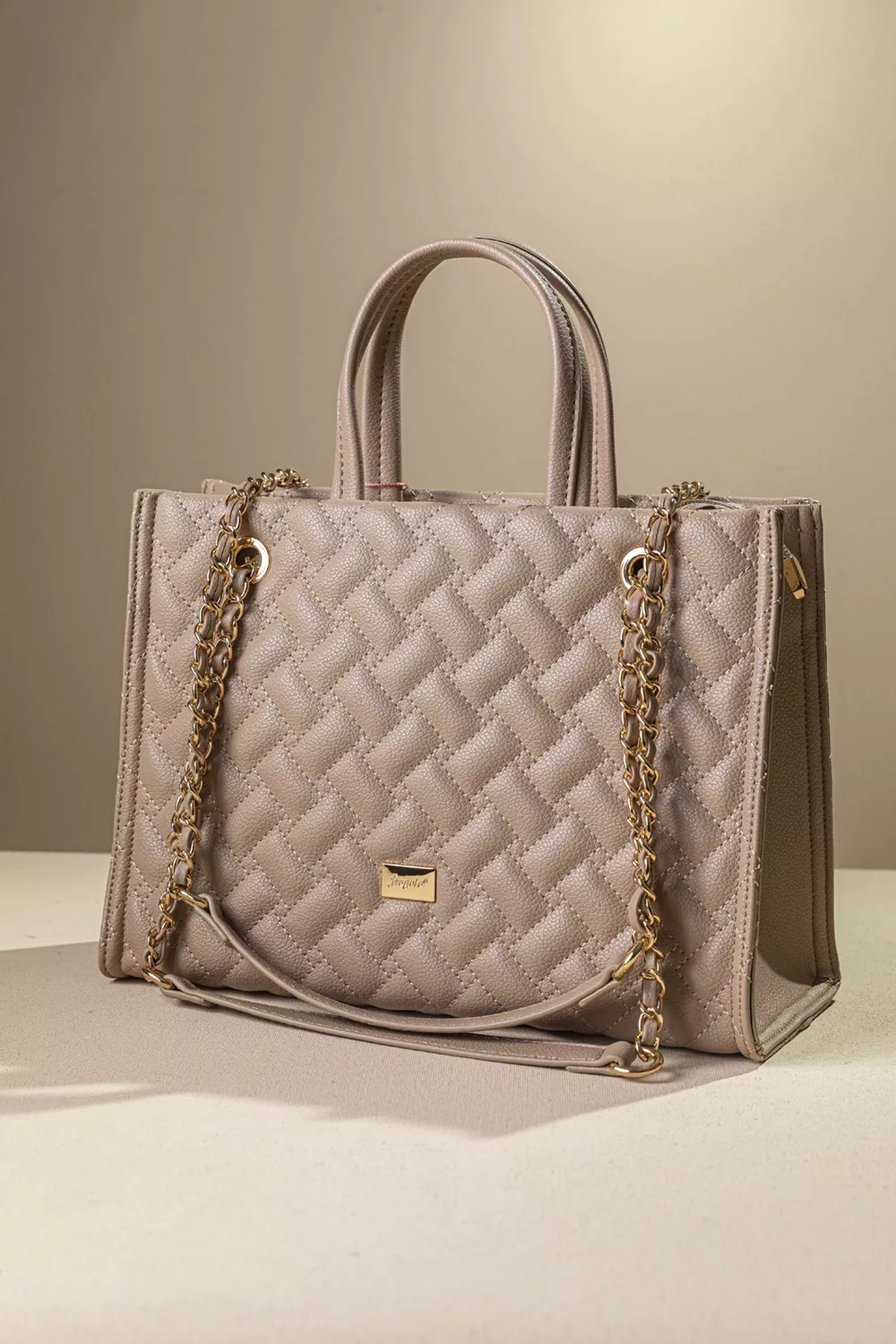 Καπιτονέ τσάντα με άποψη