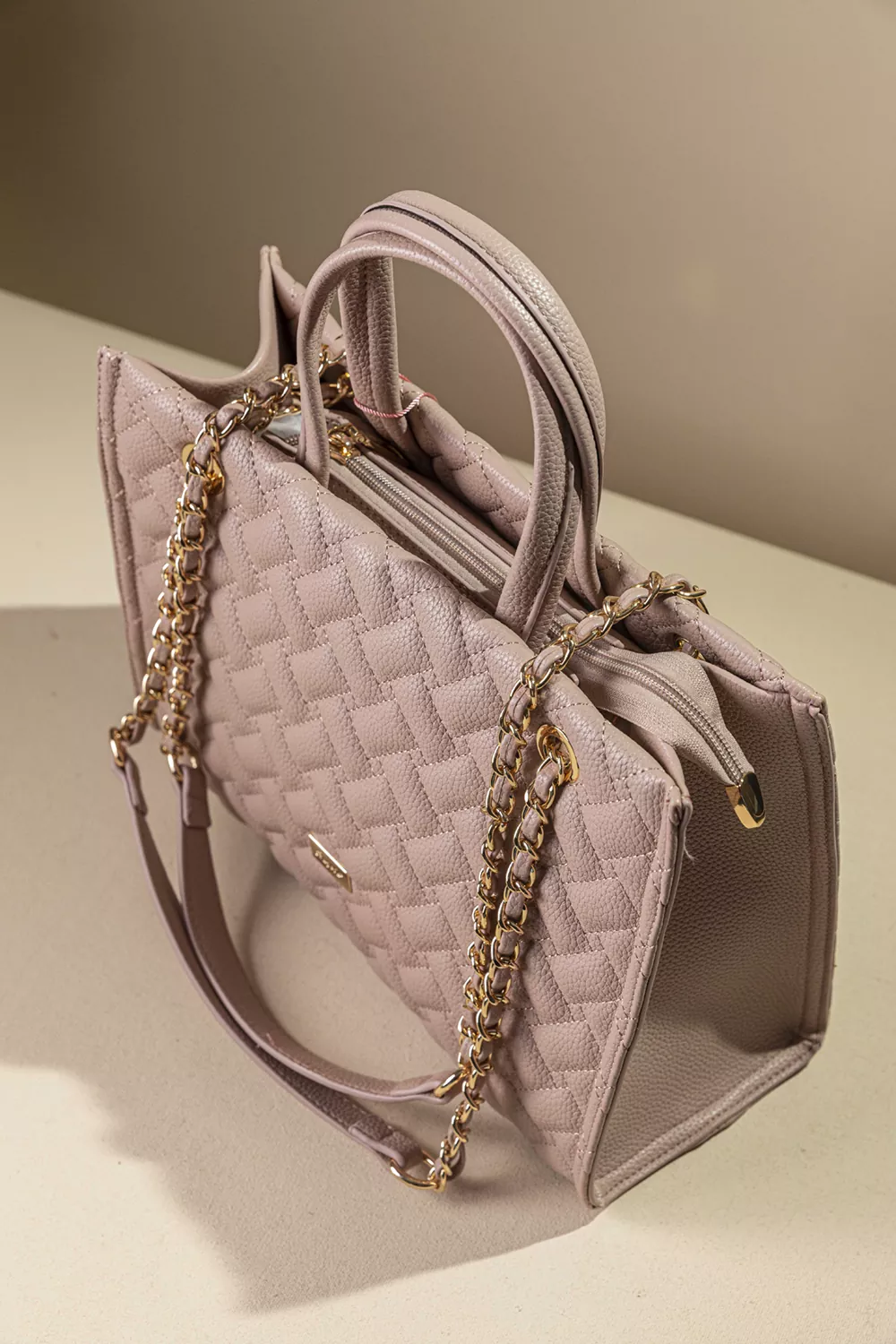 Καπιτονέ τσάντα με άποψη