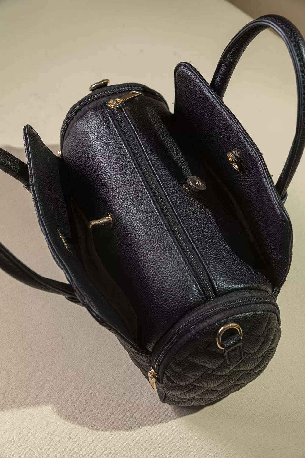 Κομψή γυναικεία τσάντα