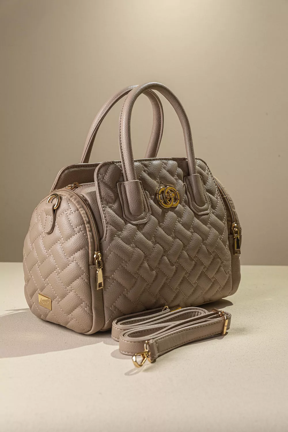 Κομψή γυναικεία τσάντα