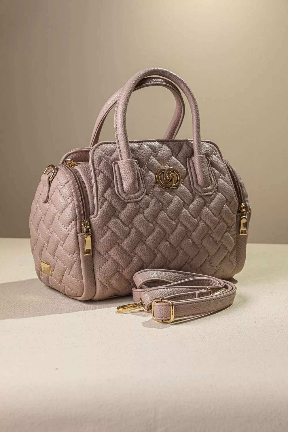 Κομψή γυναικεία τσάντα