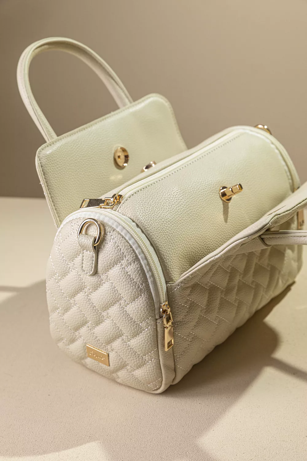 Κομψή γυναικεία τσάντα