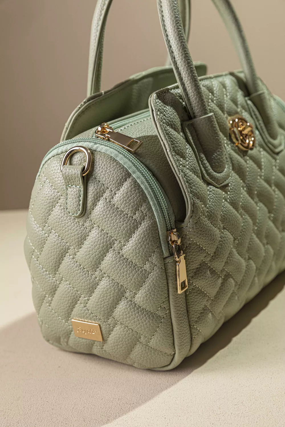 Κομψή γυναικεία τσάντα