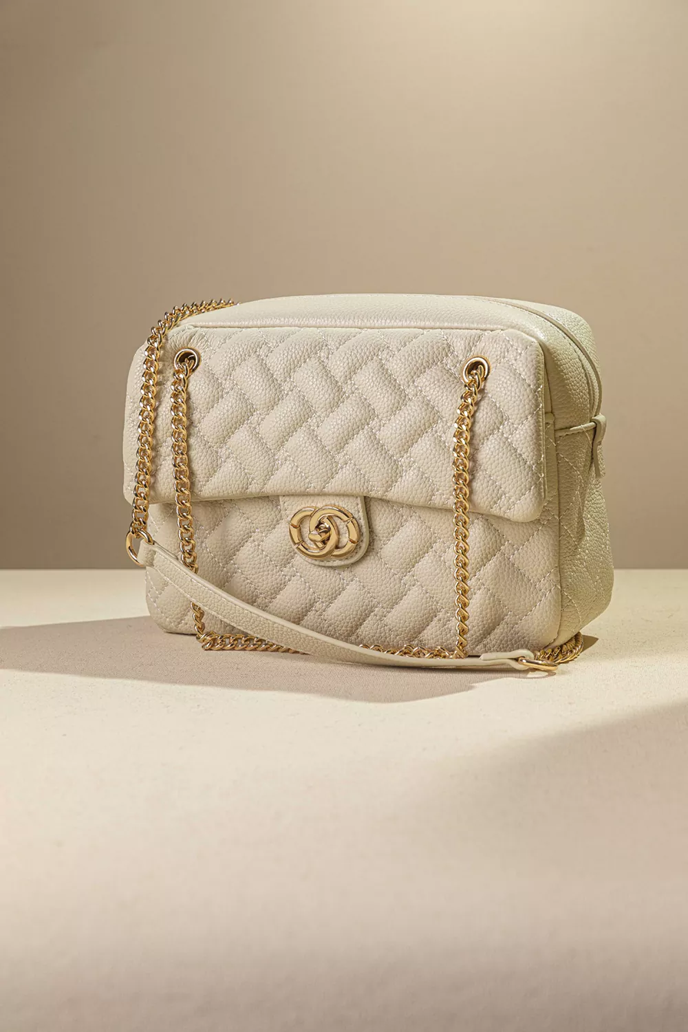 Κλασική τσάντα ώμου με αλυσίδα