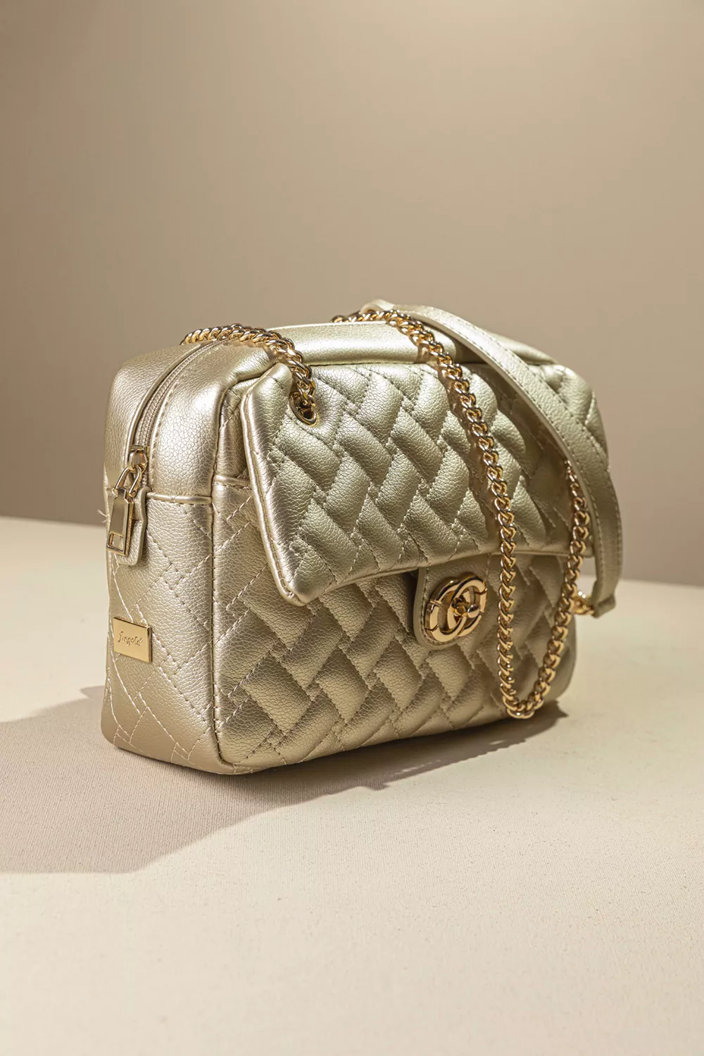 Κλασική τσάντα ώμου με αλυσίδα