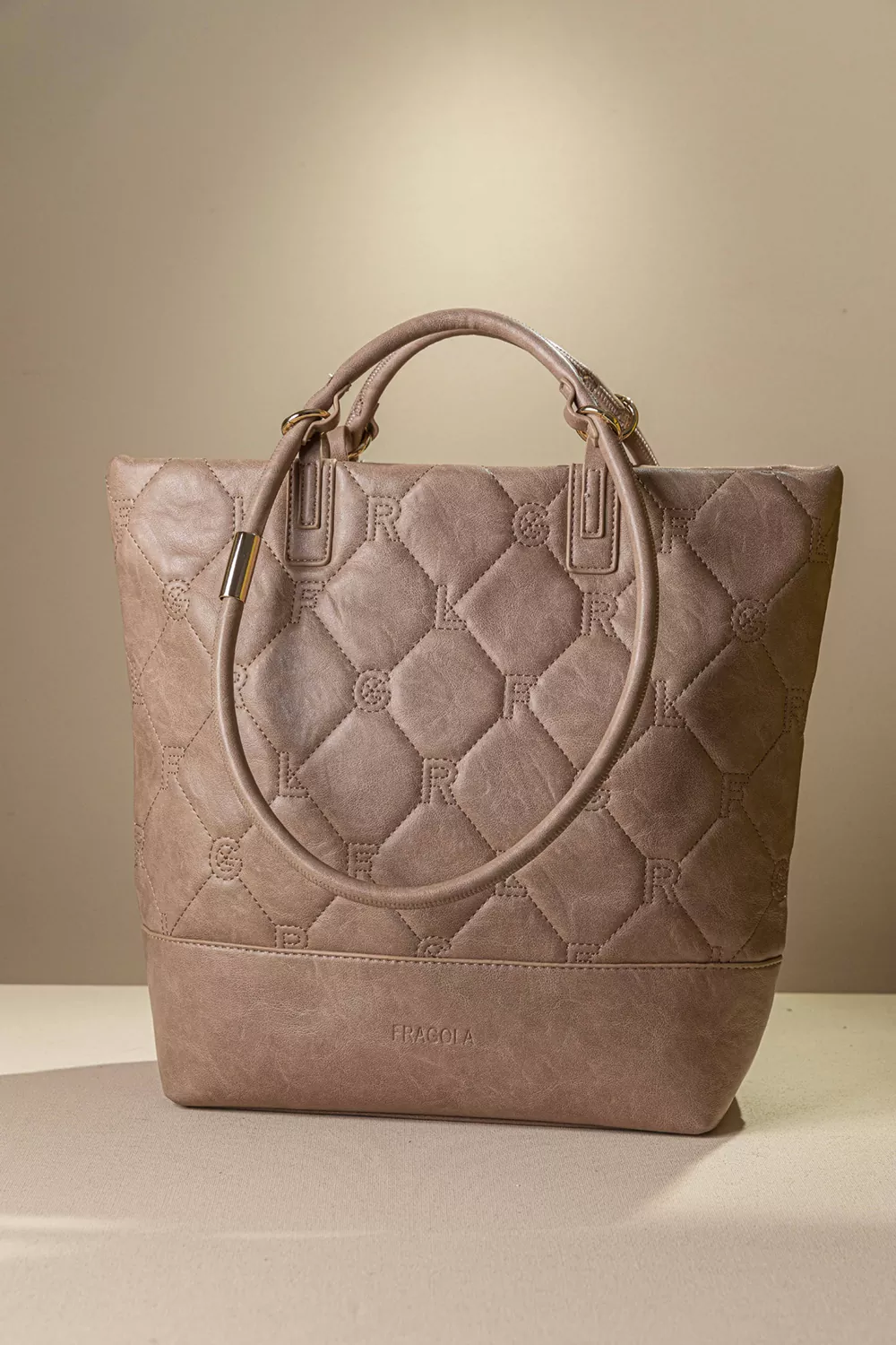 Κομψή γυναικεία τσάντα χειρός και ώμου