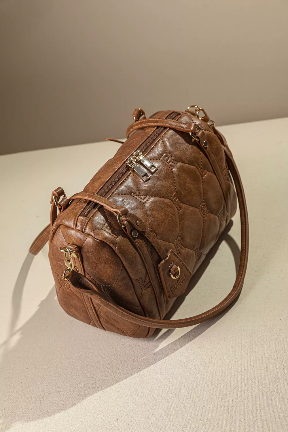 Κομψή γυναικεία τσάντα ώμου