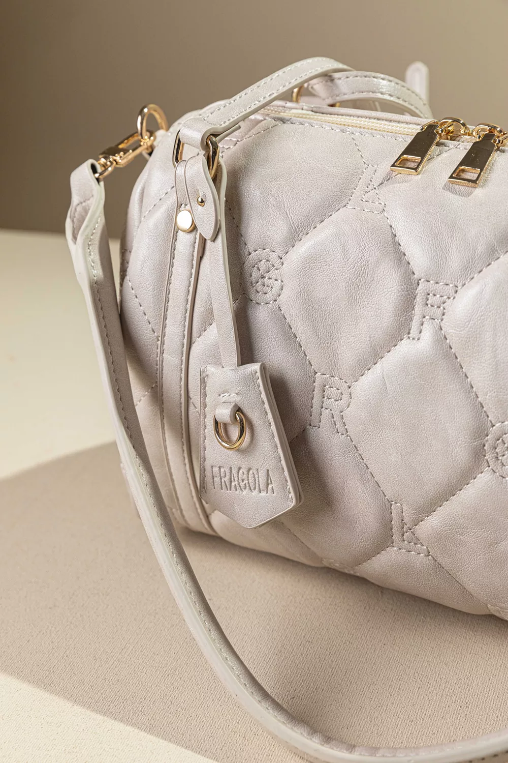 Κομψή γυναικεία τσάντα ώμου