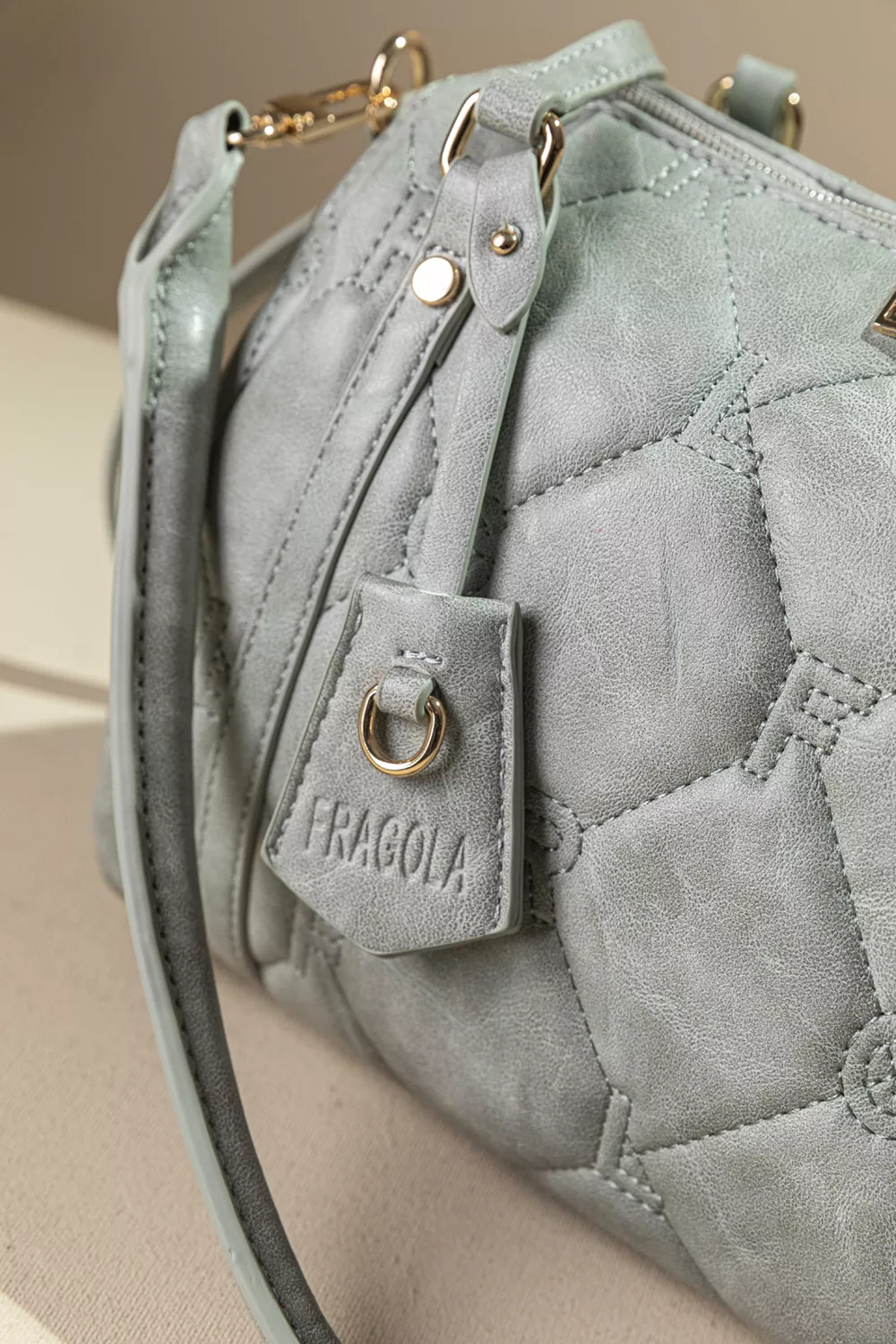 Κομψή γυναικεία τσάντα ώμου