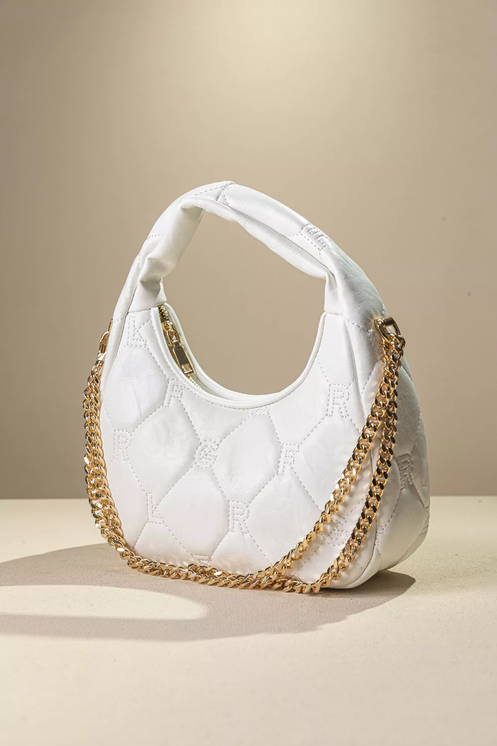 Οβάλ τσάντα χειρός και ώμου με αφαιρούμενη αλυσίδα