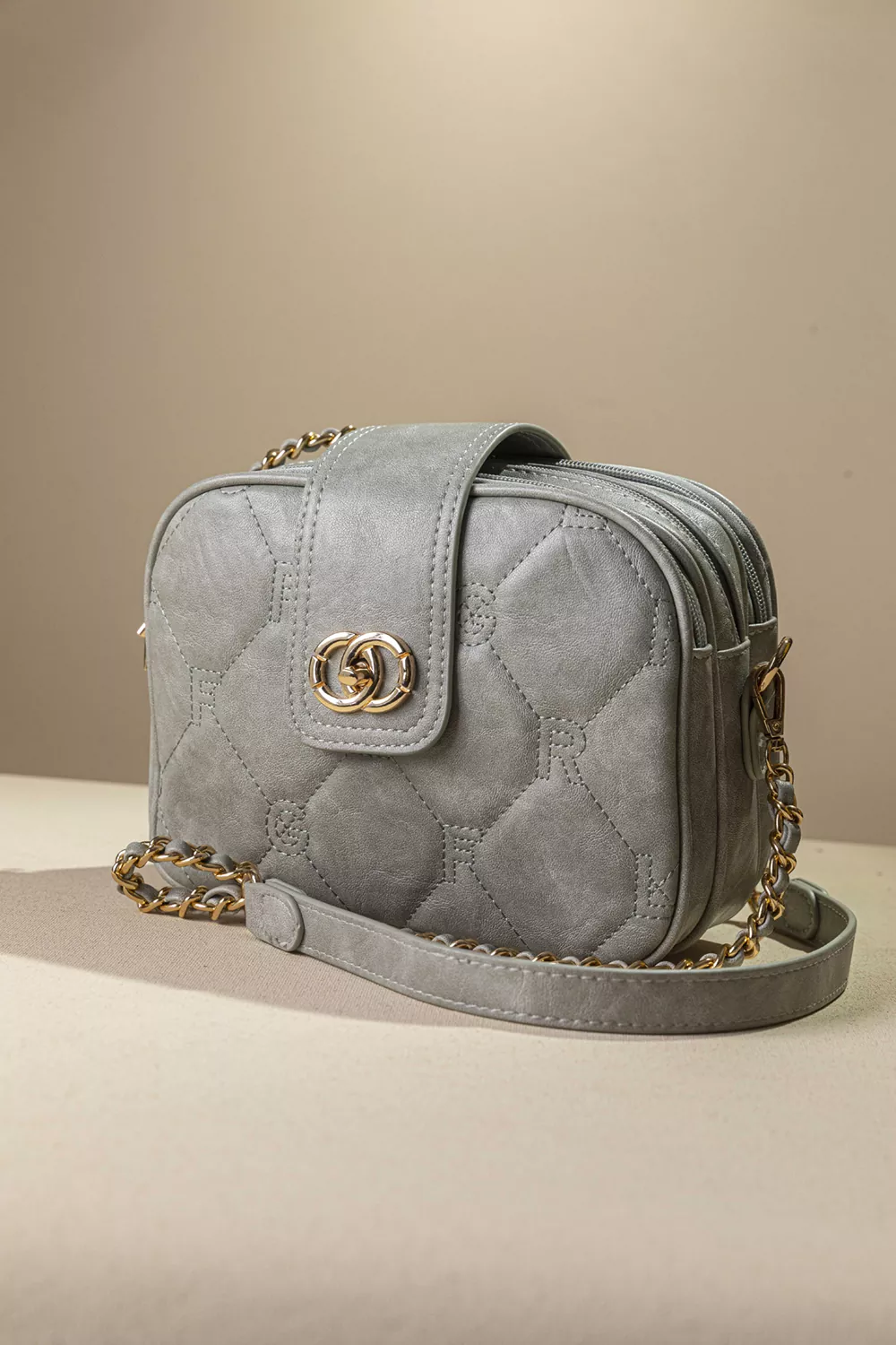 Τριθέσια τσάντα puffer χιαστί και ώμου