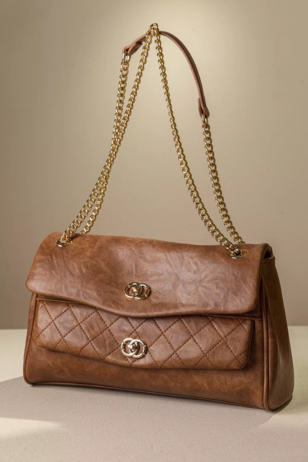 Γυναικεία τσάντα ώμου με αλυσίδα