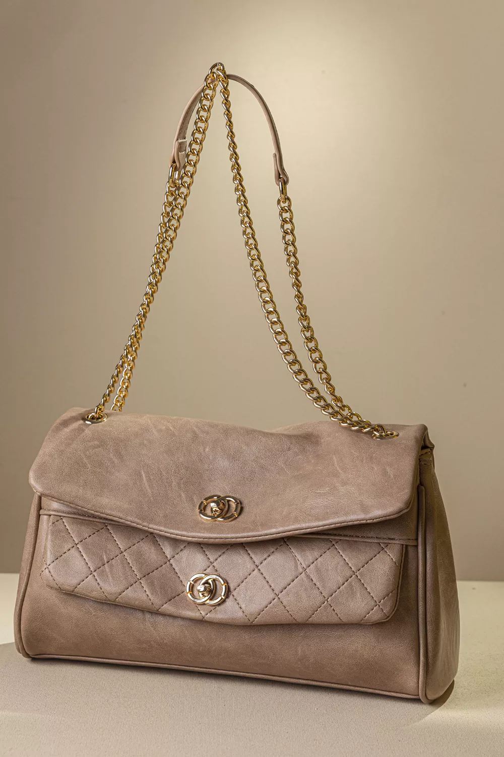 Γυναικεία τσάντα ώμου με αλυσίδα