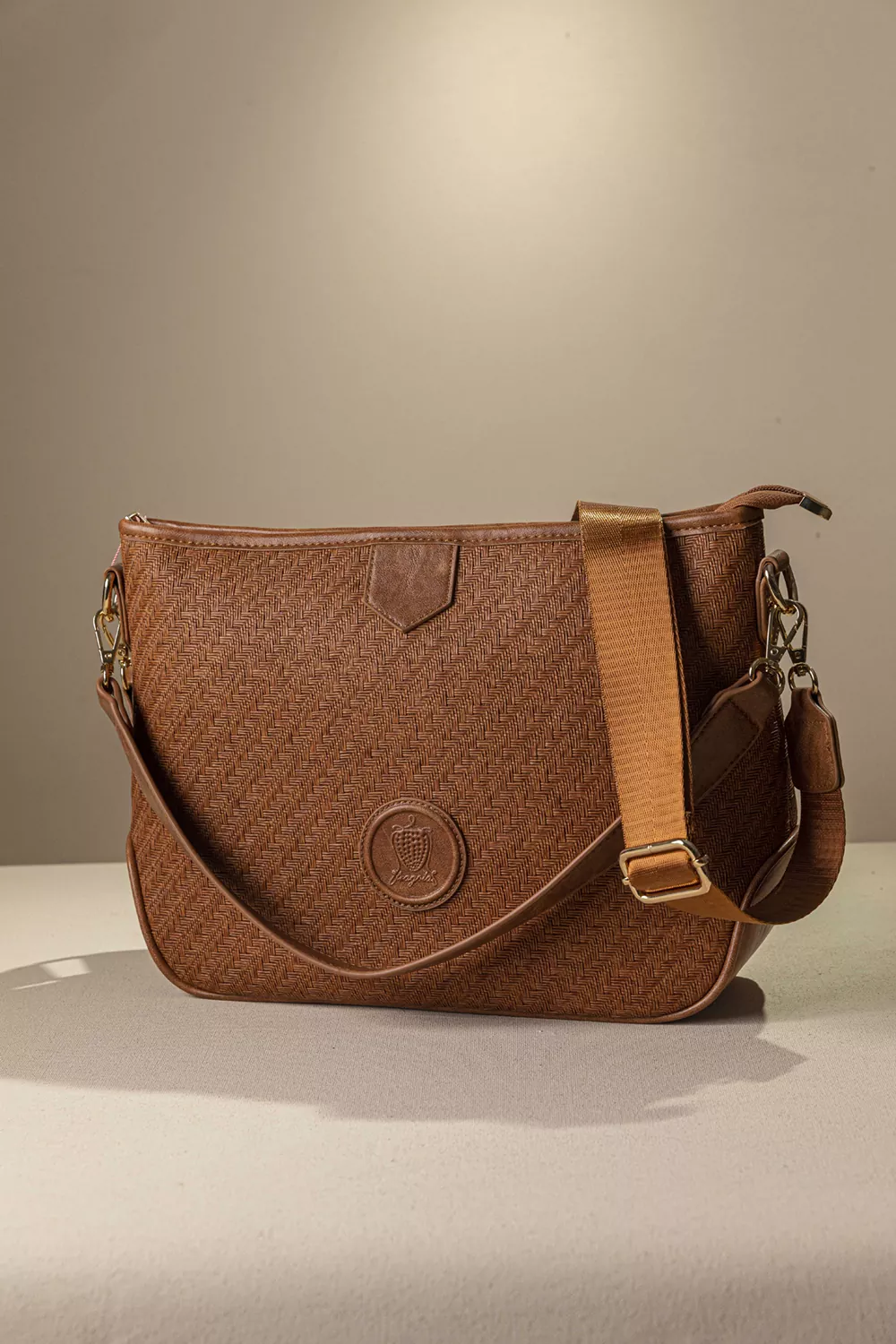 Η τσάντα με το απόλυτο μέγεθος ιδανικό για όλες τις γυναίκες