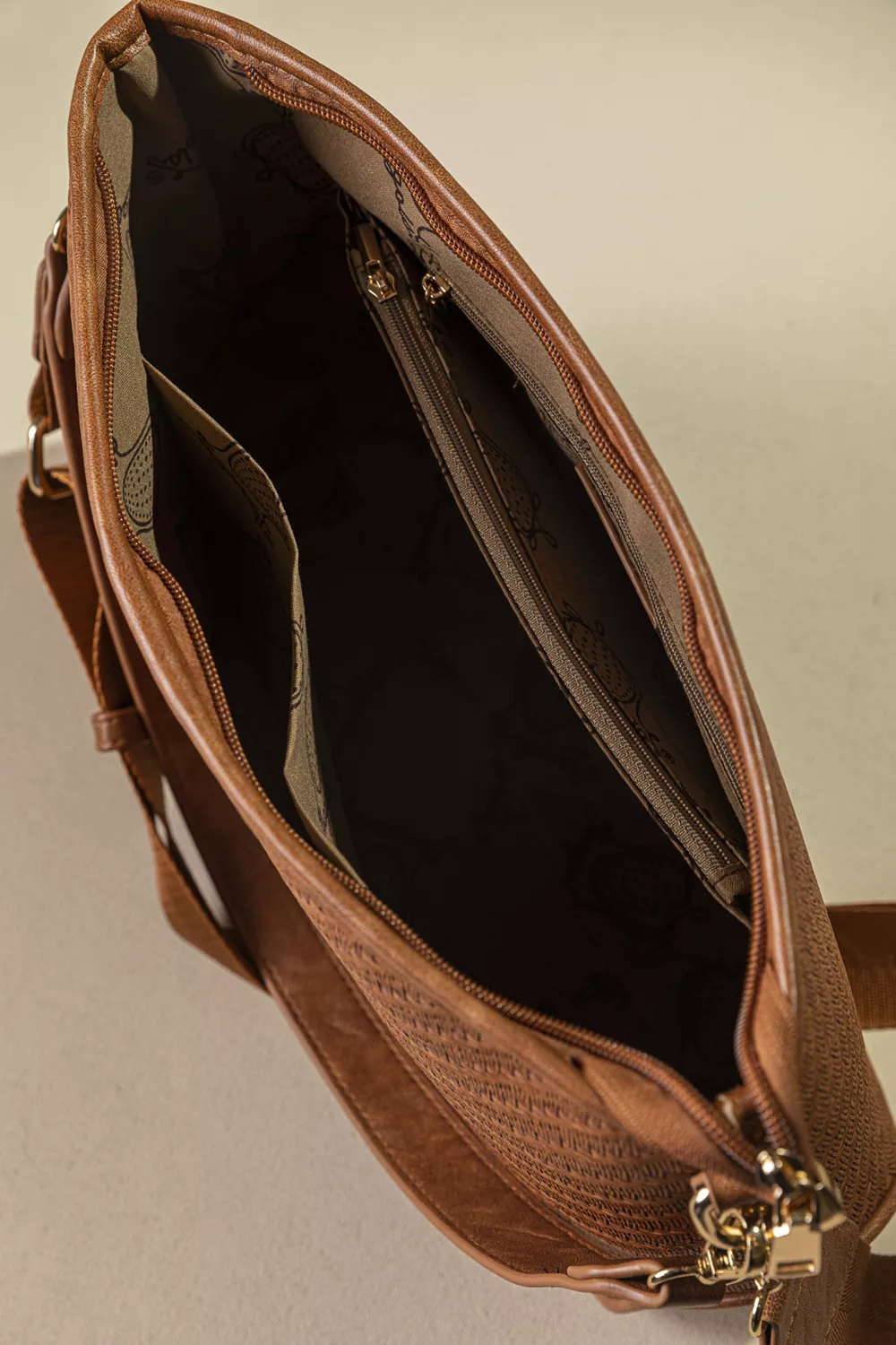 Η τσάντα με το απόλυτο μέγεθος ιδανικό για όλες τις γυναίκες