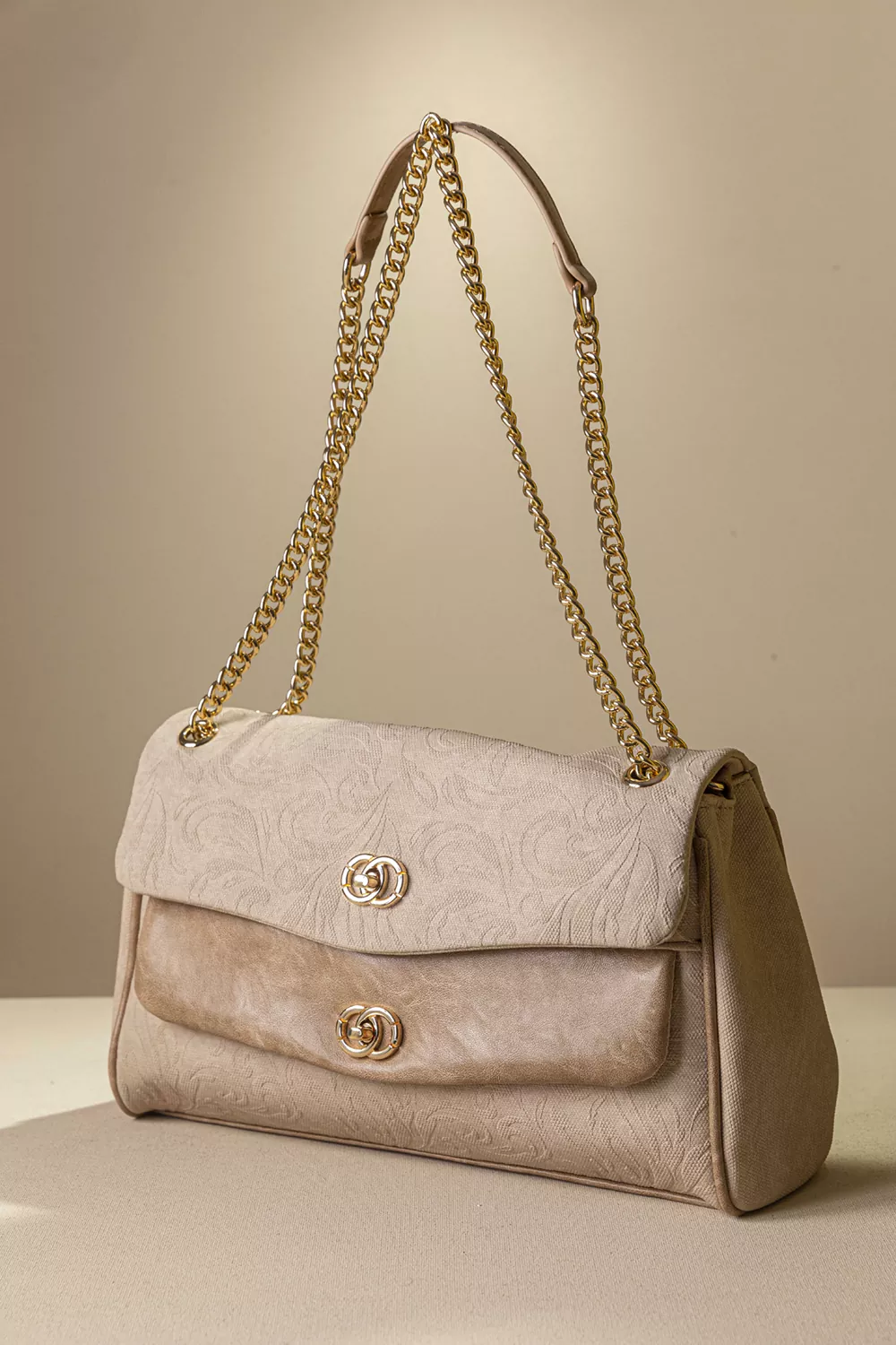 Γυναικεία τσάντα ώμου με αλυσίδα