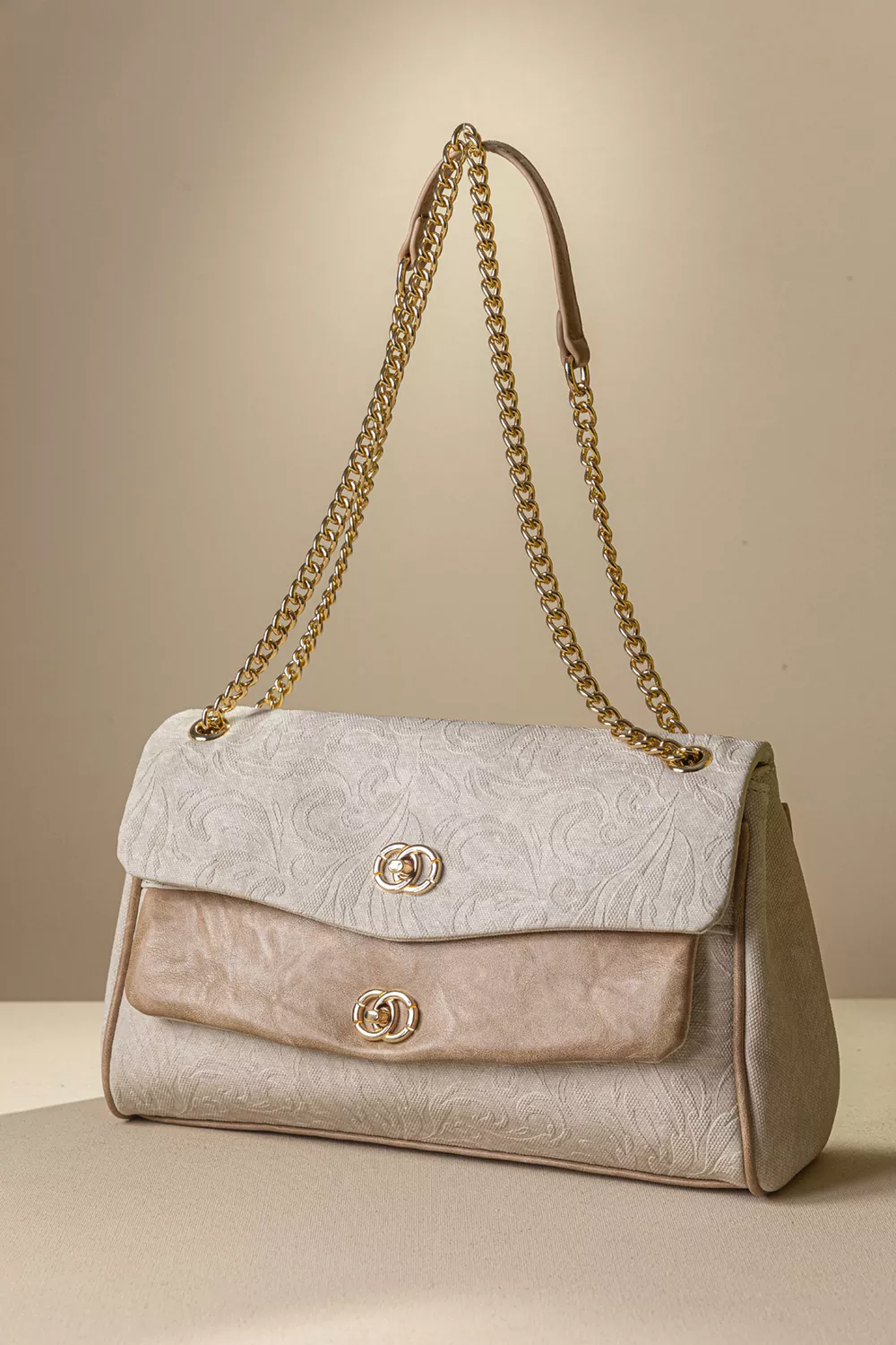 Γυναικεία τσάντα ώμου με αλυσίδα