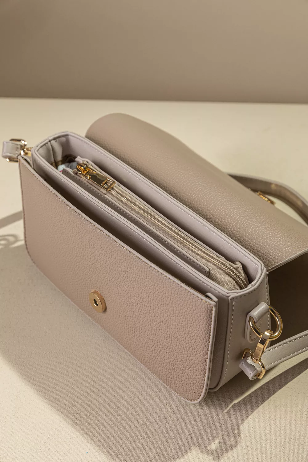 Μικρή γυναικεία τσάντα