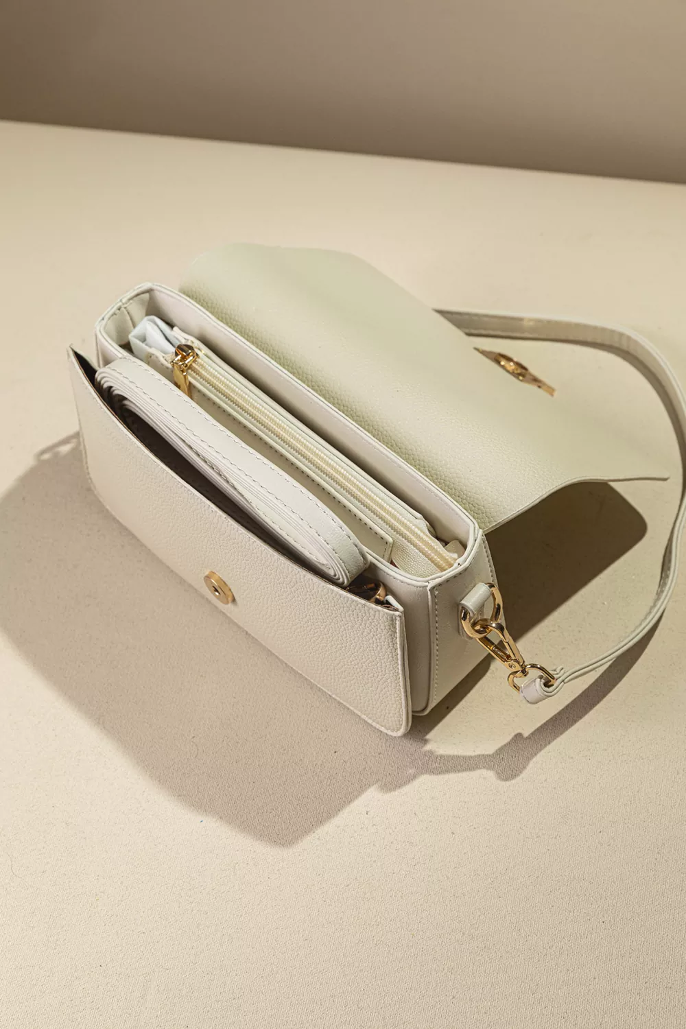 Μικρή γυναικεία τσάντα