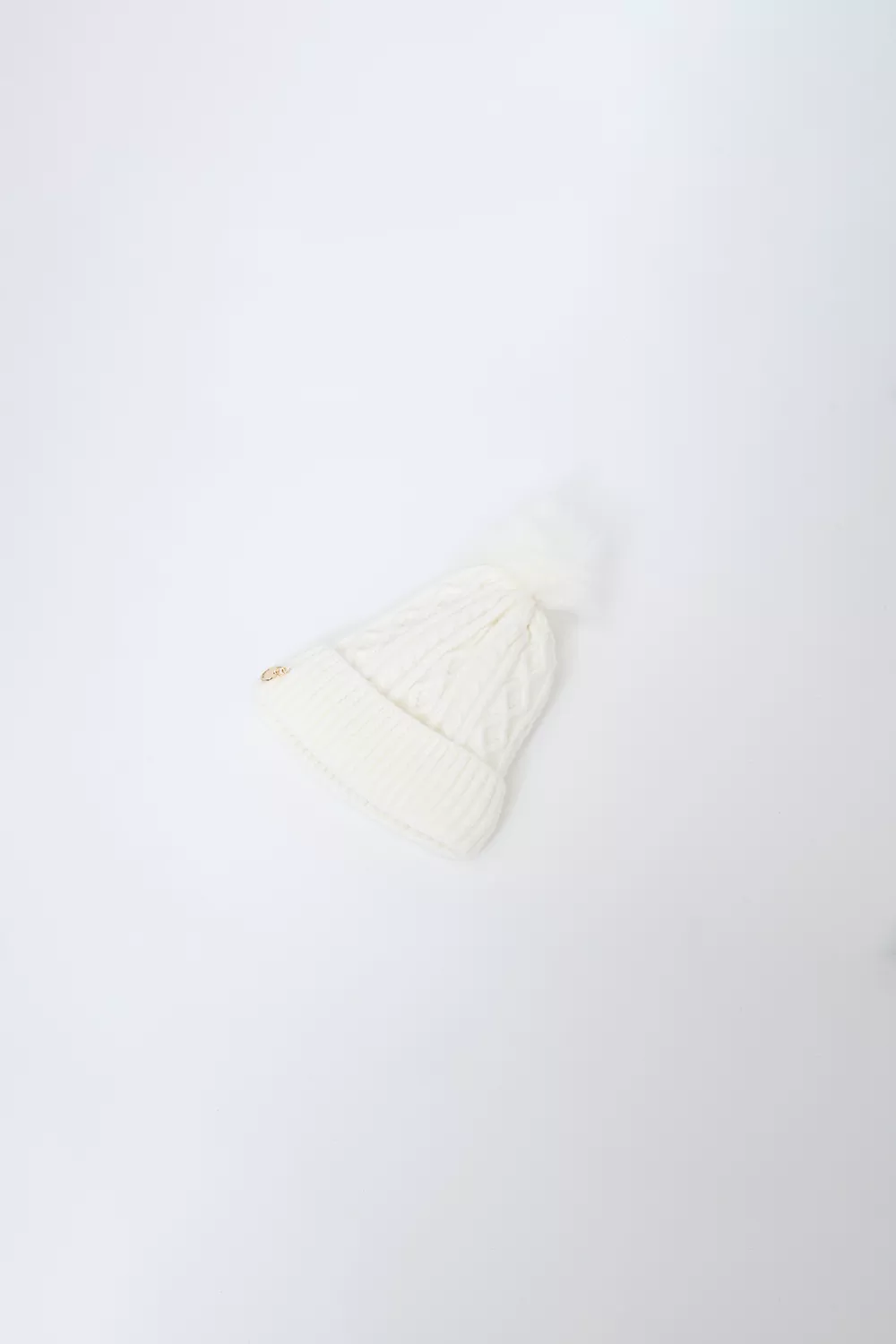 Γυναικείος πλεκτός σκούφος Γυναικείος πλεκτός σκούφος