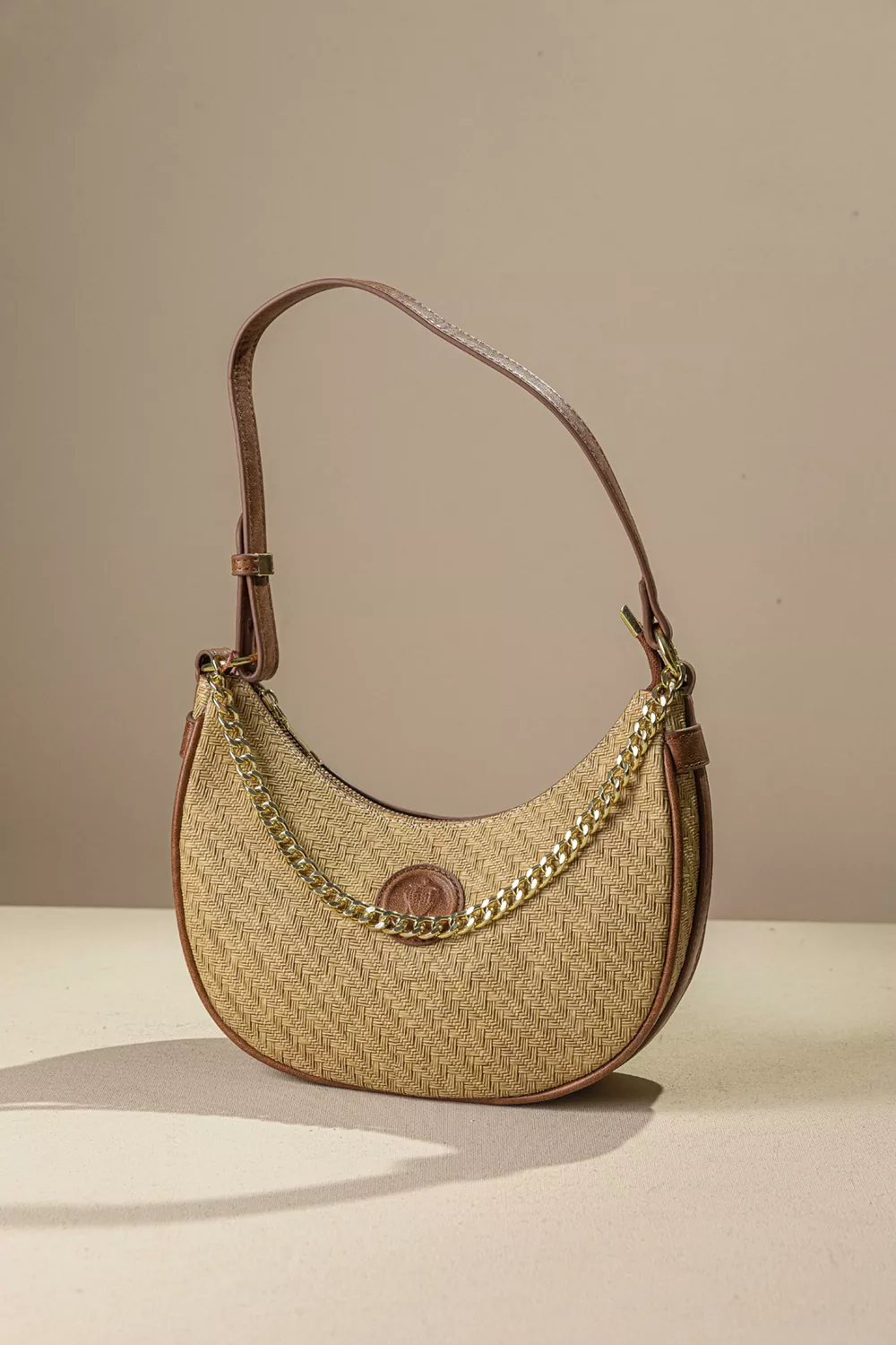 Νεανική διαχρονική τσάντα ώμου