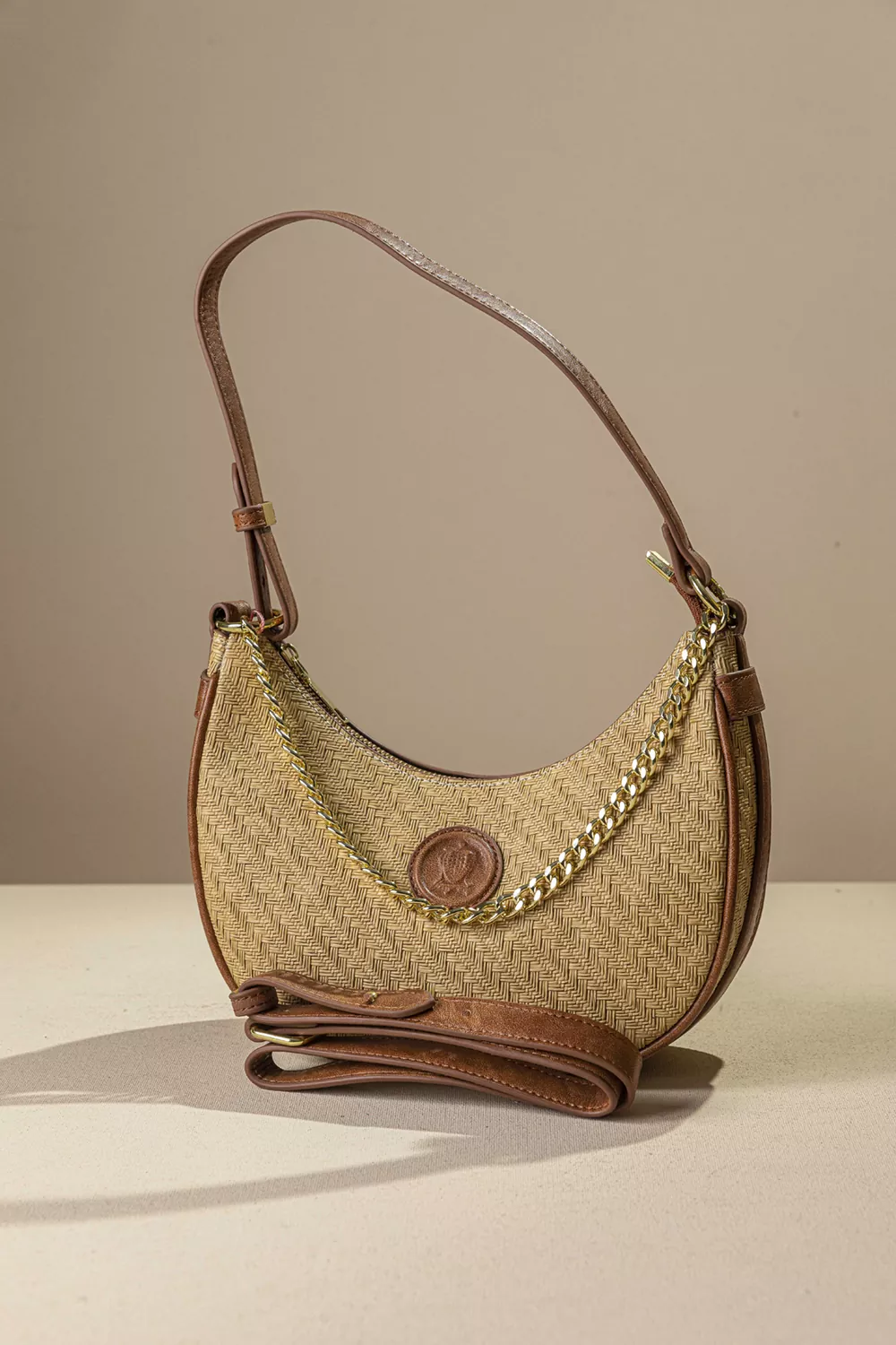 Νεανική διαχρονική τσάντα ώμου