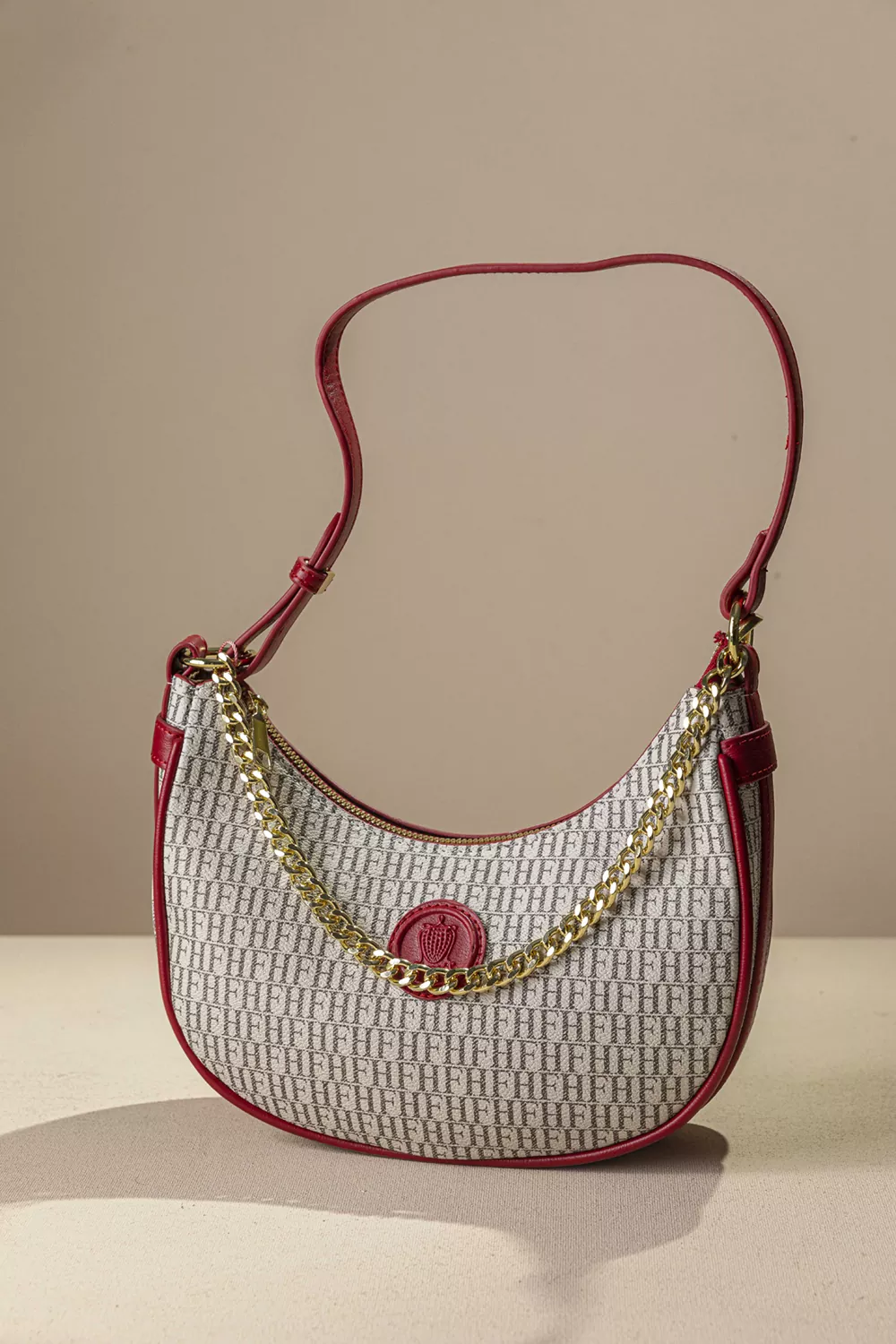 Νεανική διαχρονική τσάντα ώμου