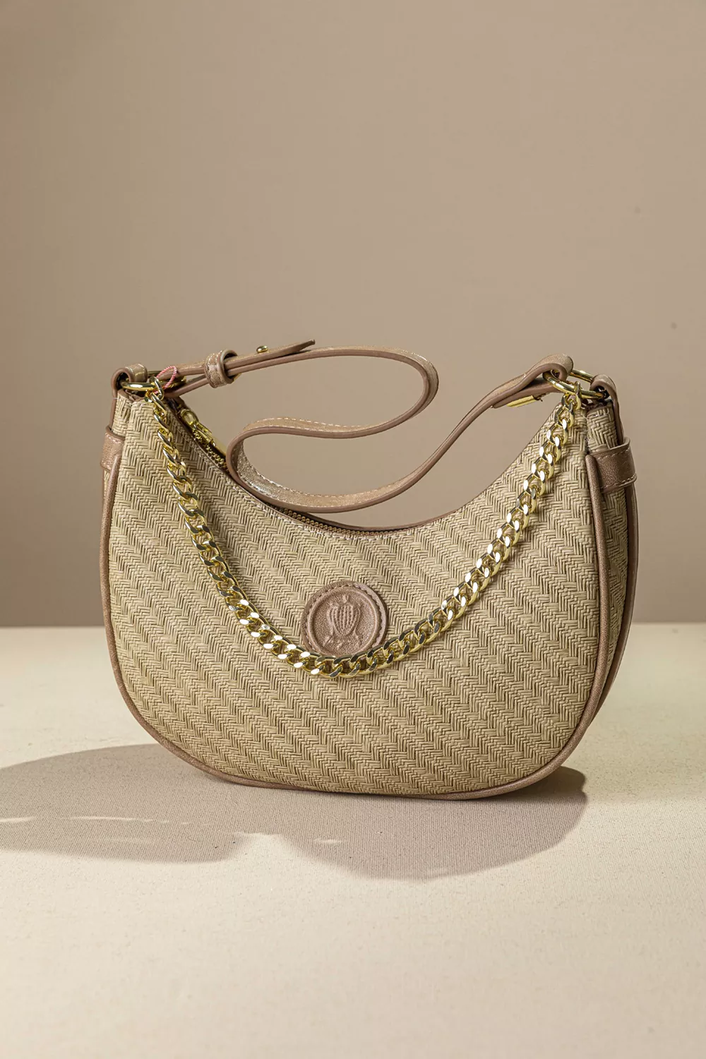 Νεανική διαχρονική τσάντα ώμου