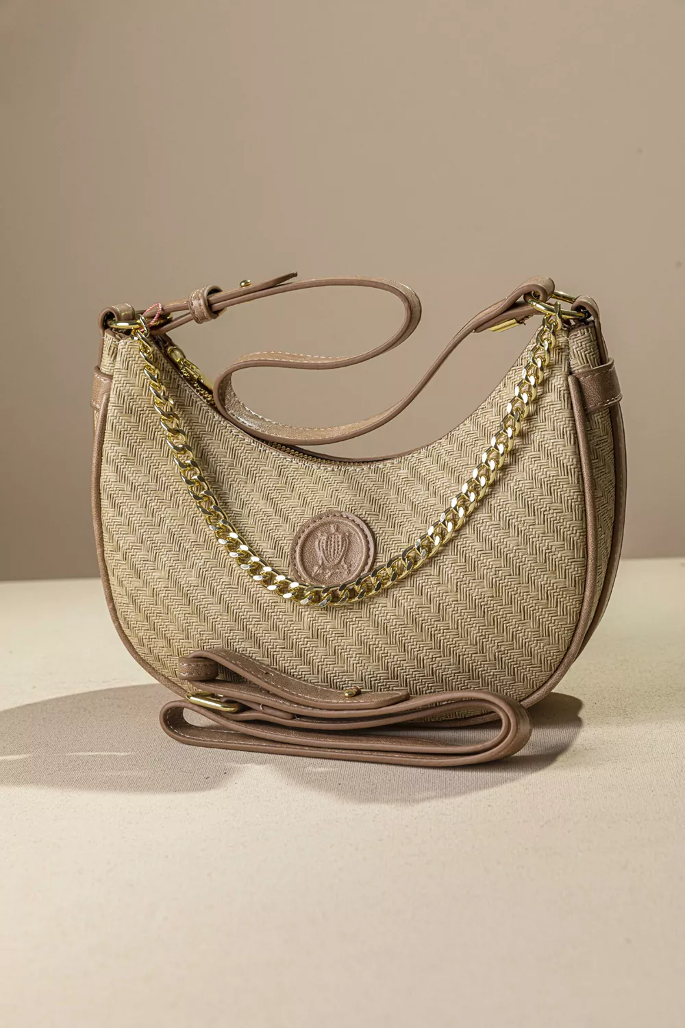 Νεανική διαχρονική τσάντα ώμου