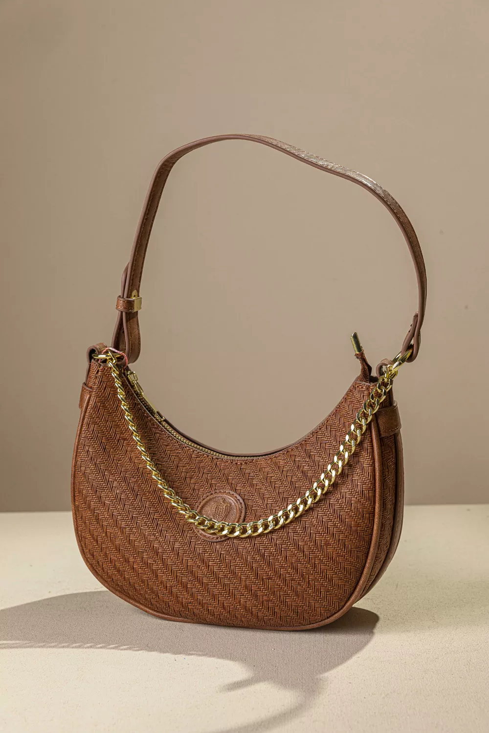 Νεανική διαχρονική τσάντα ώμου