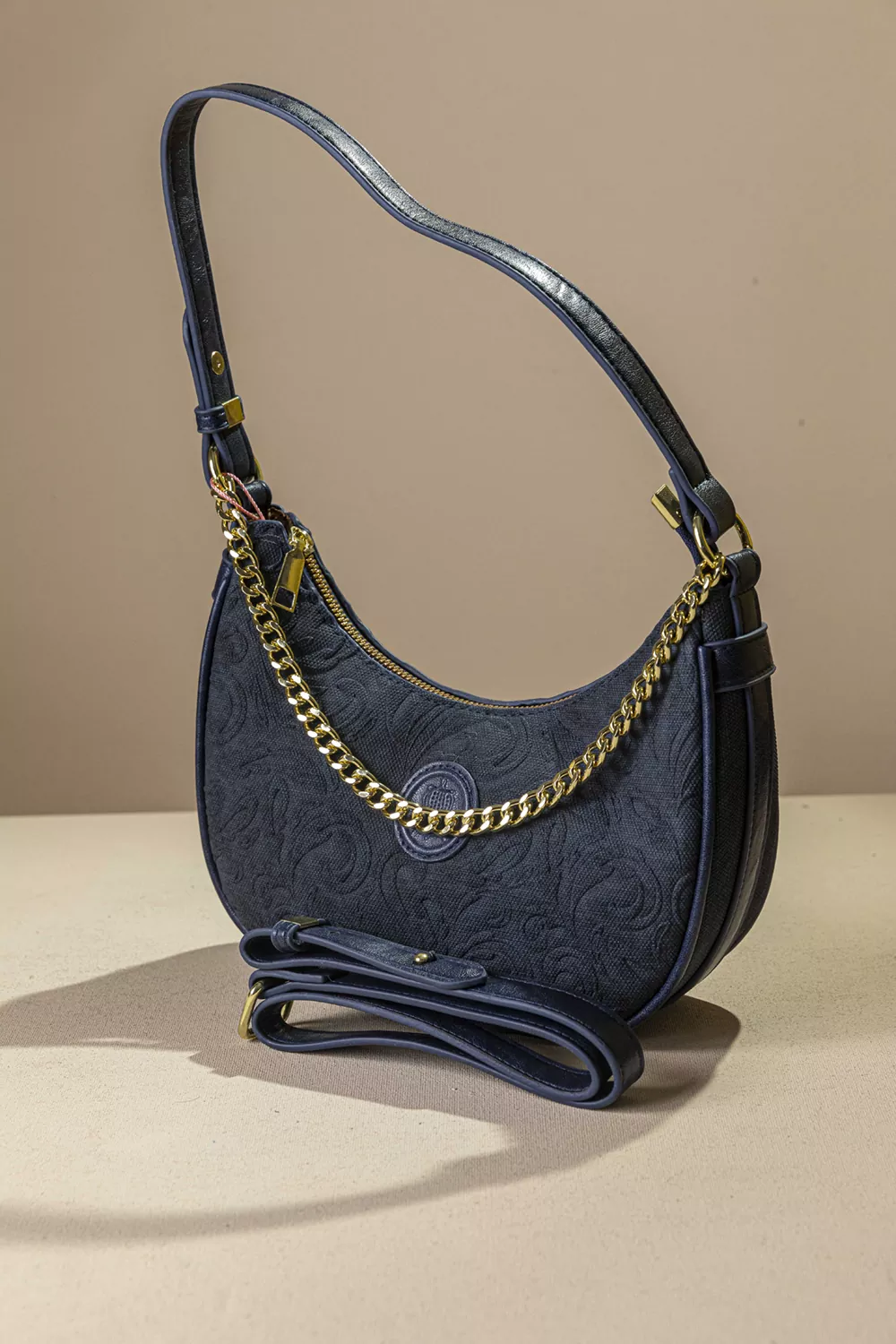 Νεανική διαχρονική τσάντα ώμου