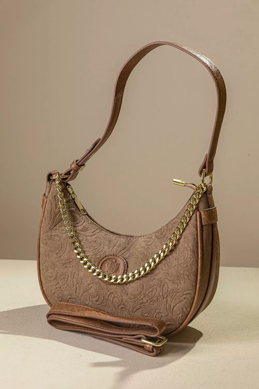 Νεανική διαχρονική τσάντα ώμου