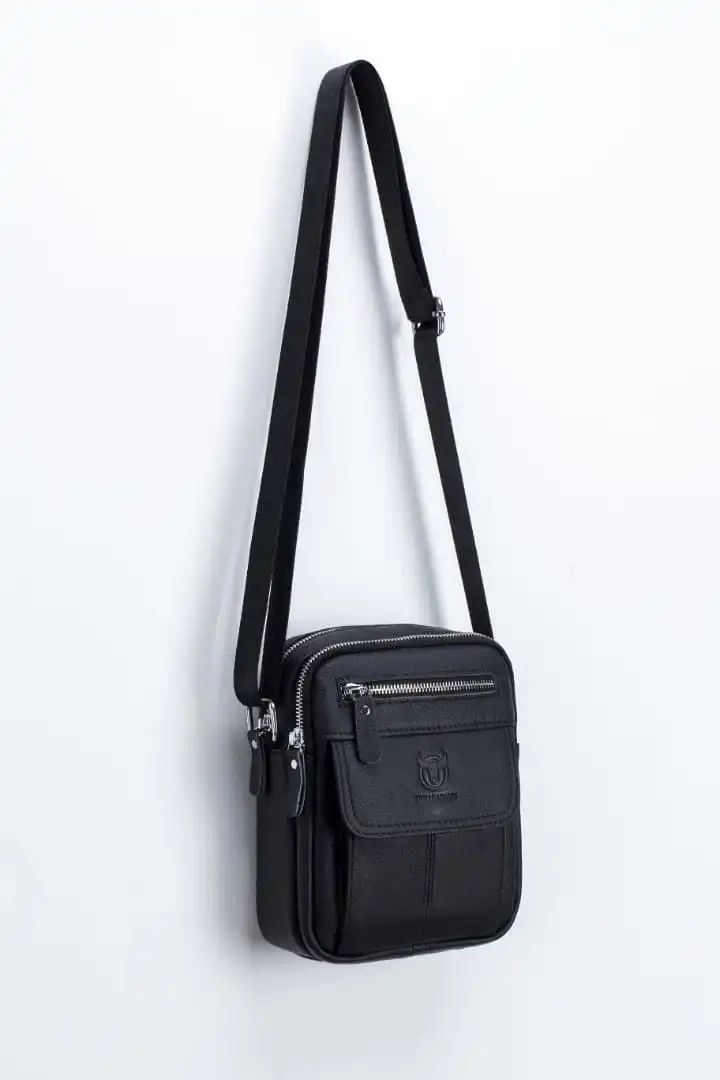 Δερμάτινο τσαντάκι ώμου Bull Captain DJB 016 μαύρο