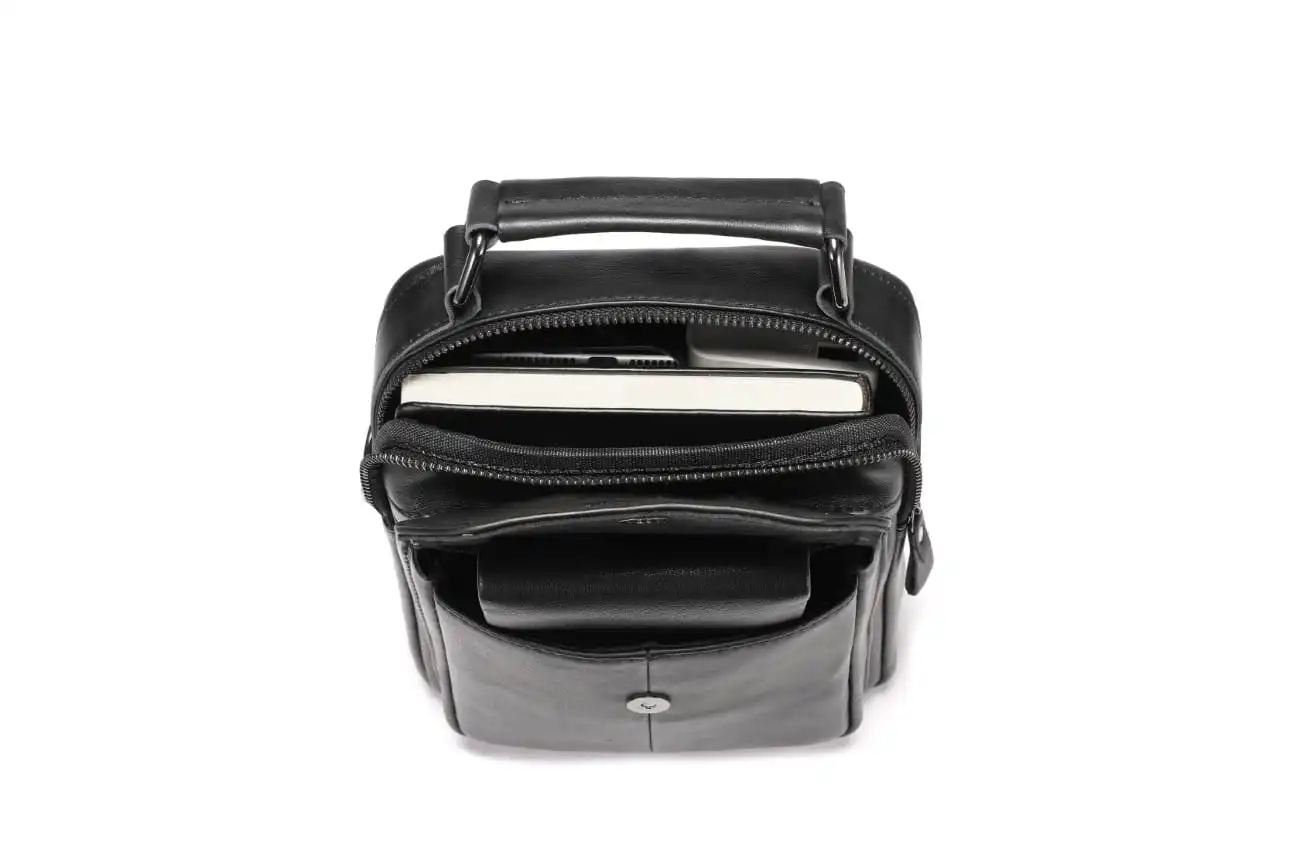 Δερμάτινο τσαντάκι ώμου Bull Captain DJB 049 μαύρο